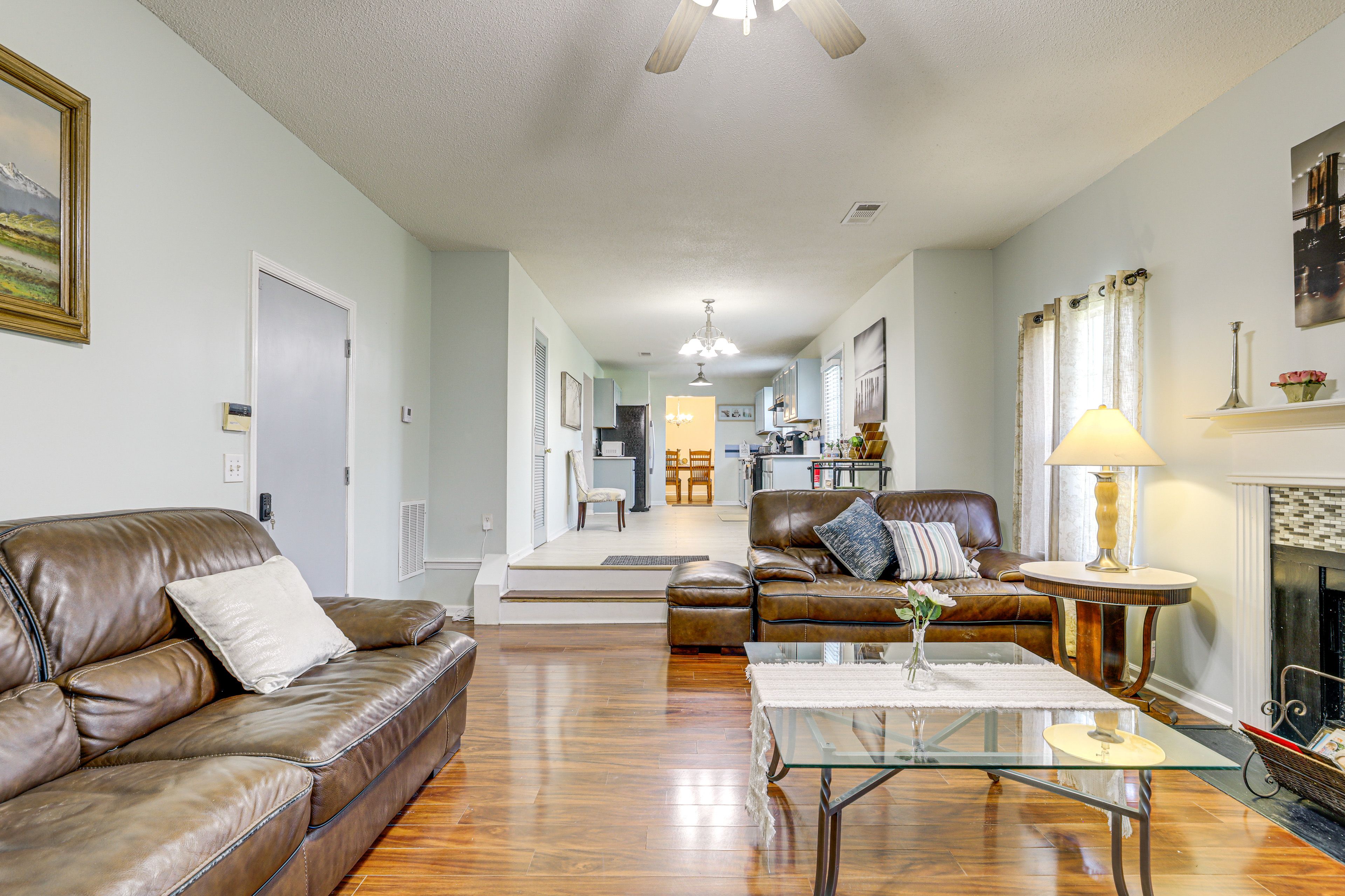 Living Room | 1st Floor | Smart TV