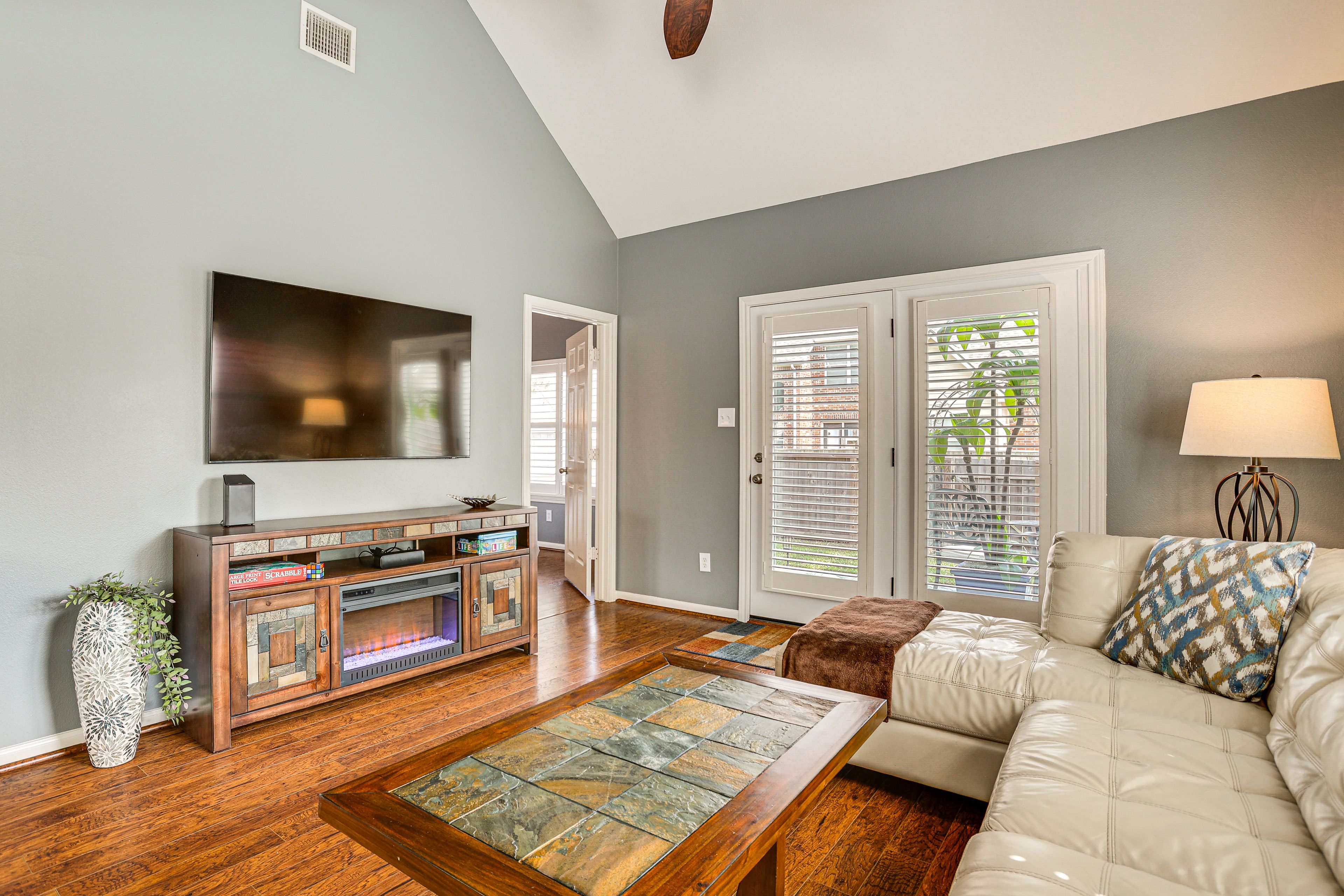 Living Room | 1st Floor