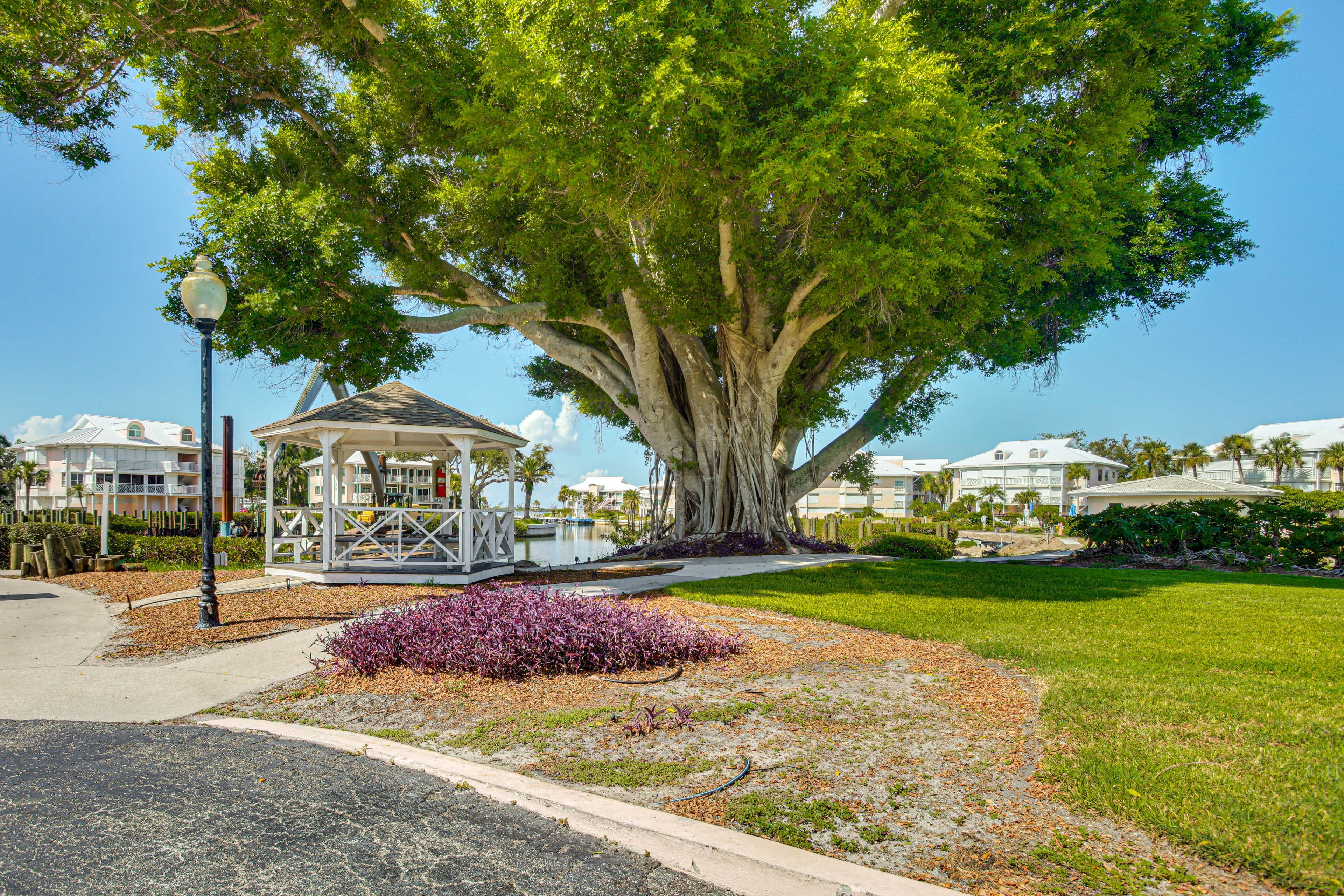 Placida Beach Condos | Community Exterior