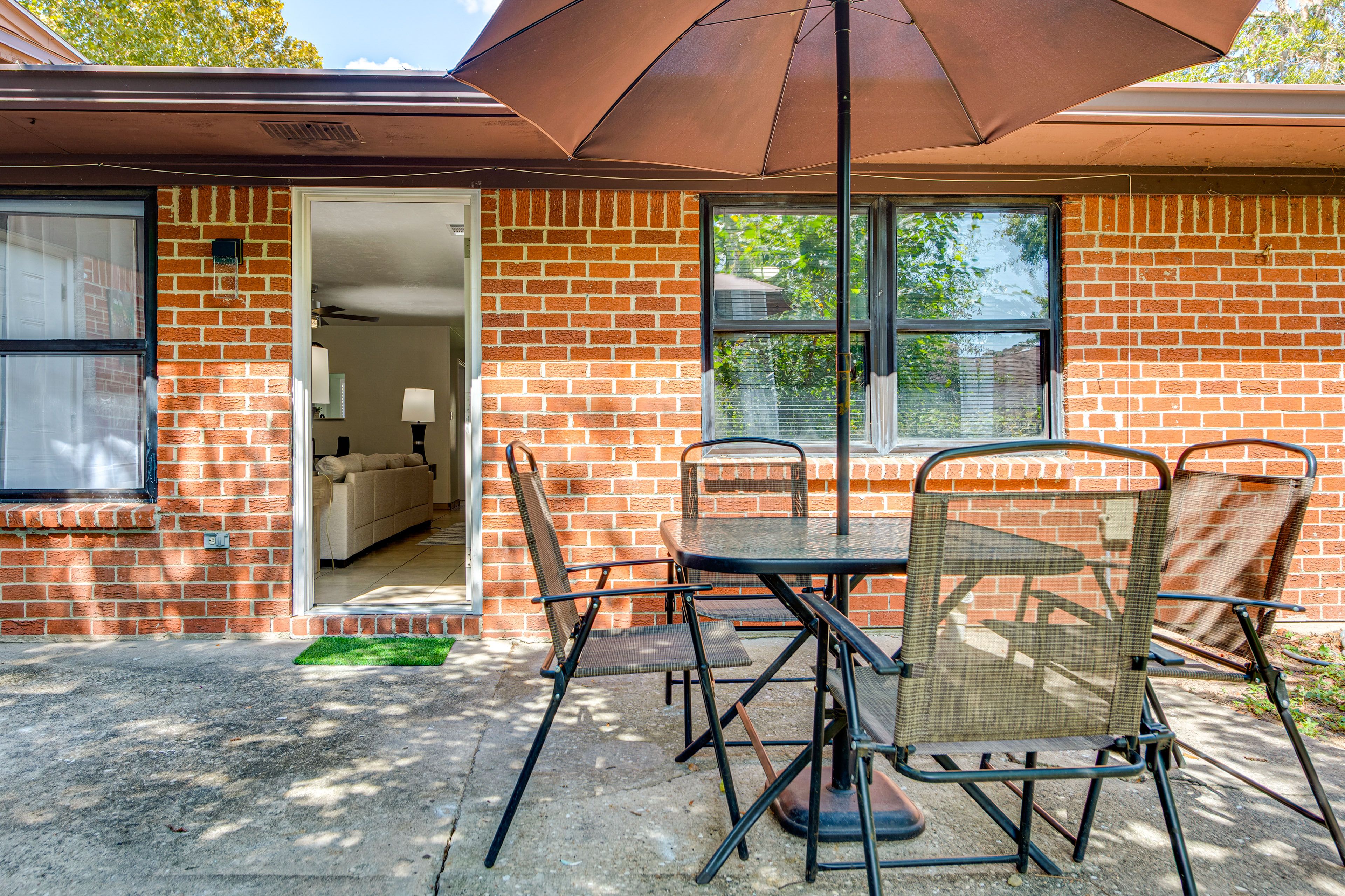 Furnished Patio