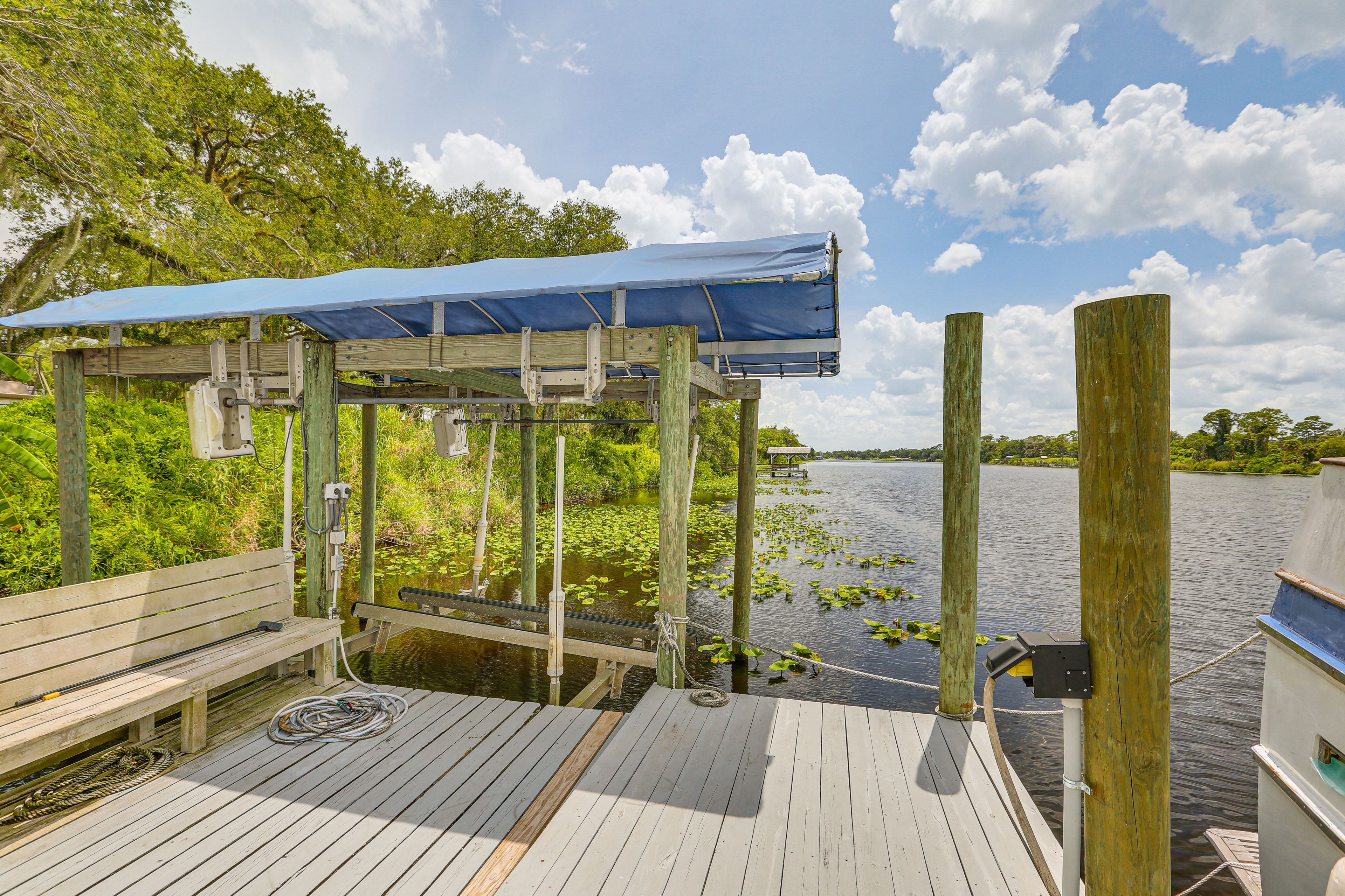 Boat Lift & Dock