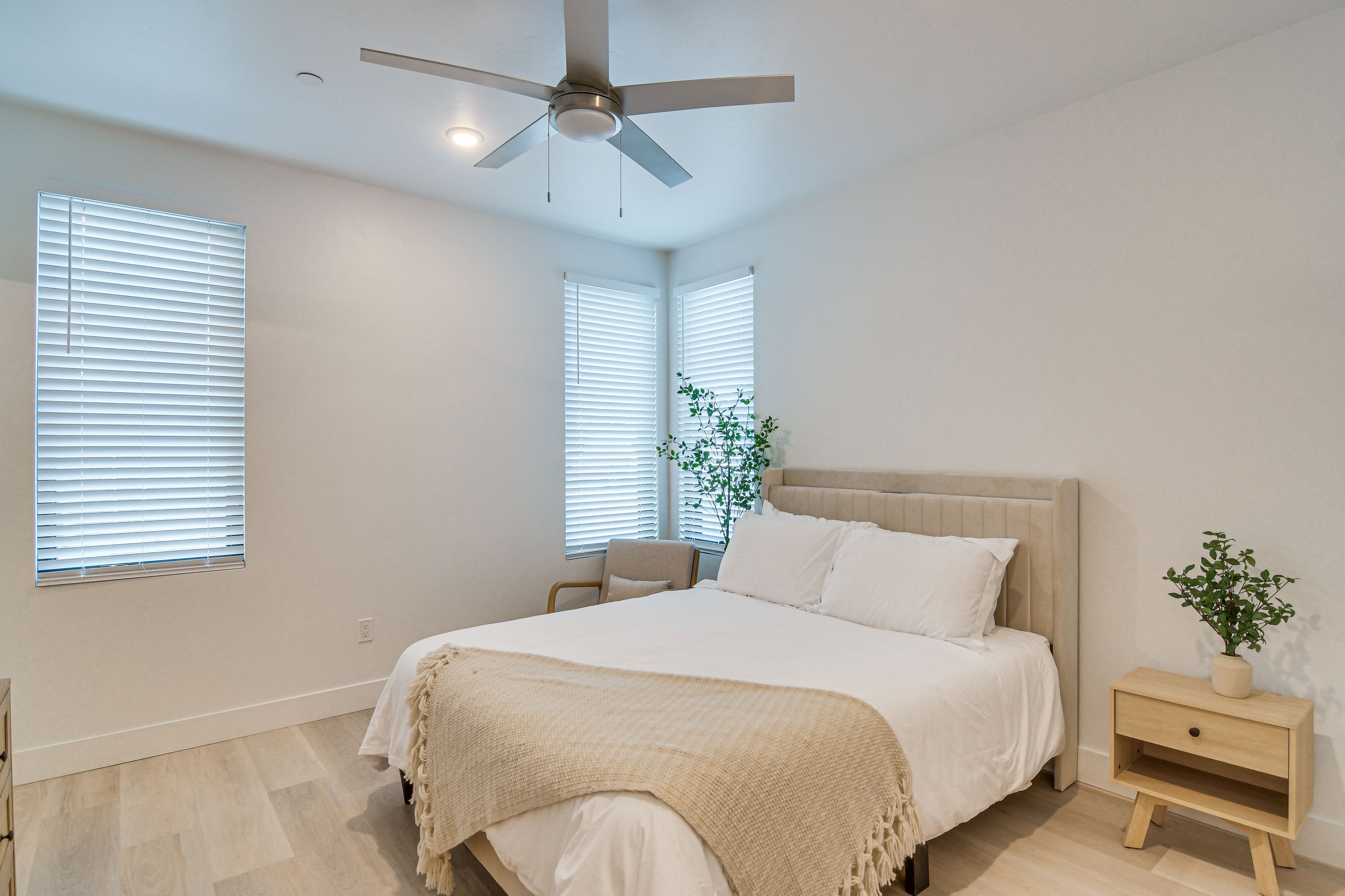 Bedroom 1 | Queen Bed | En-Suite Bathroom