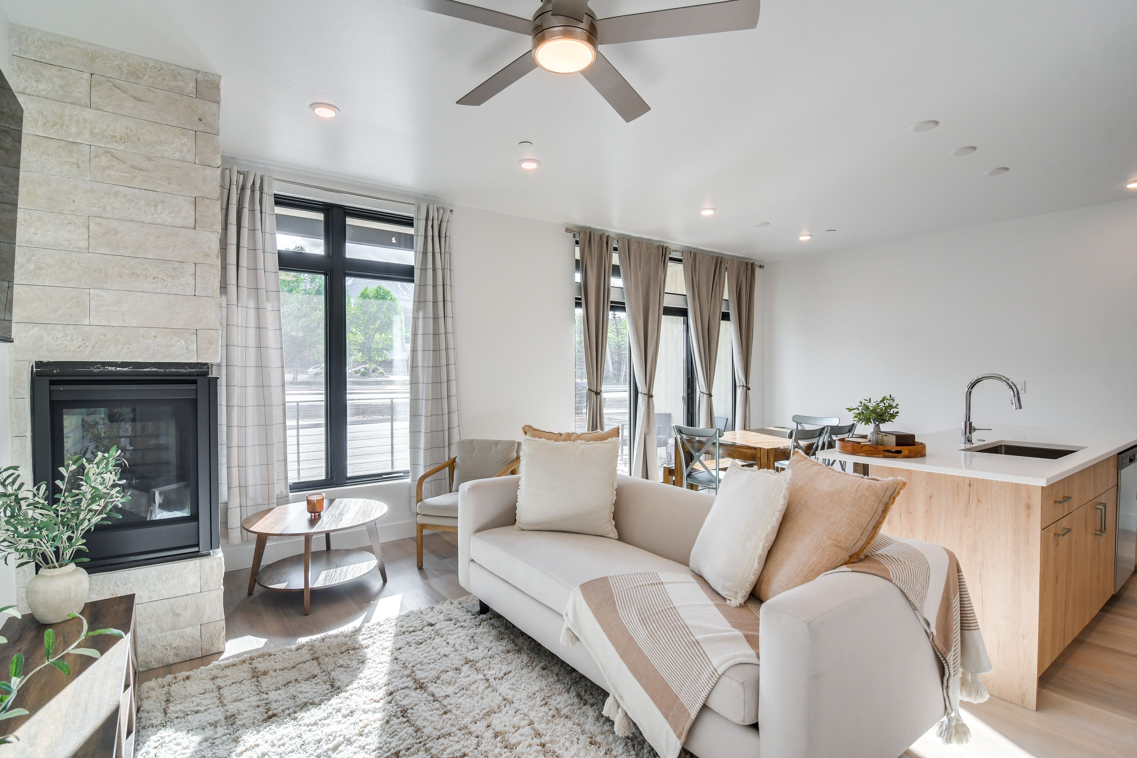 Silverthorne Vacation Rental | 2BR | 2BA | 1,075 Sq Ft | Step-Free Entry