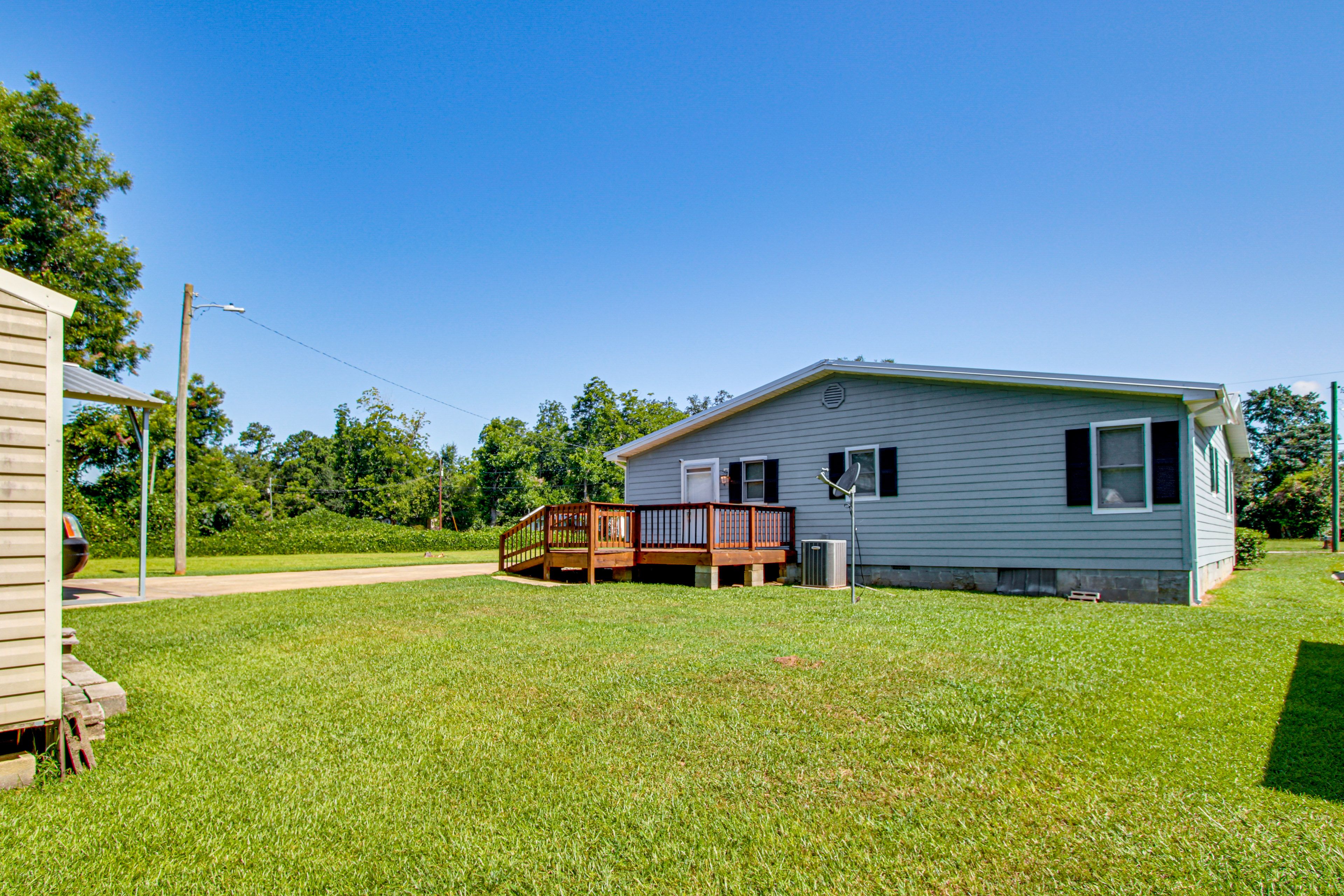 Private Yard (Unfenced)