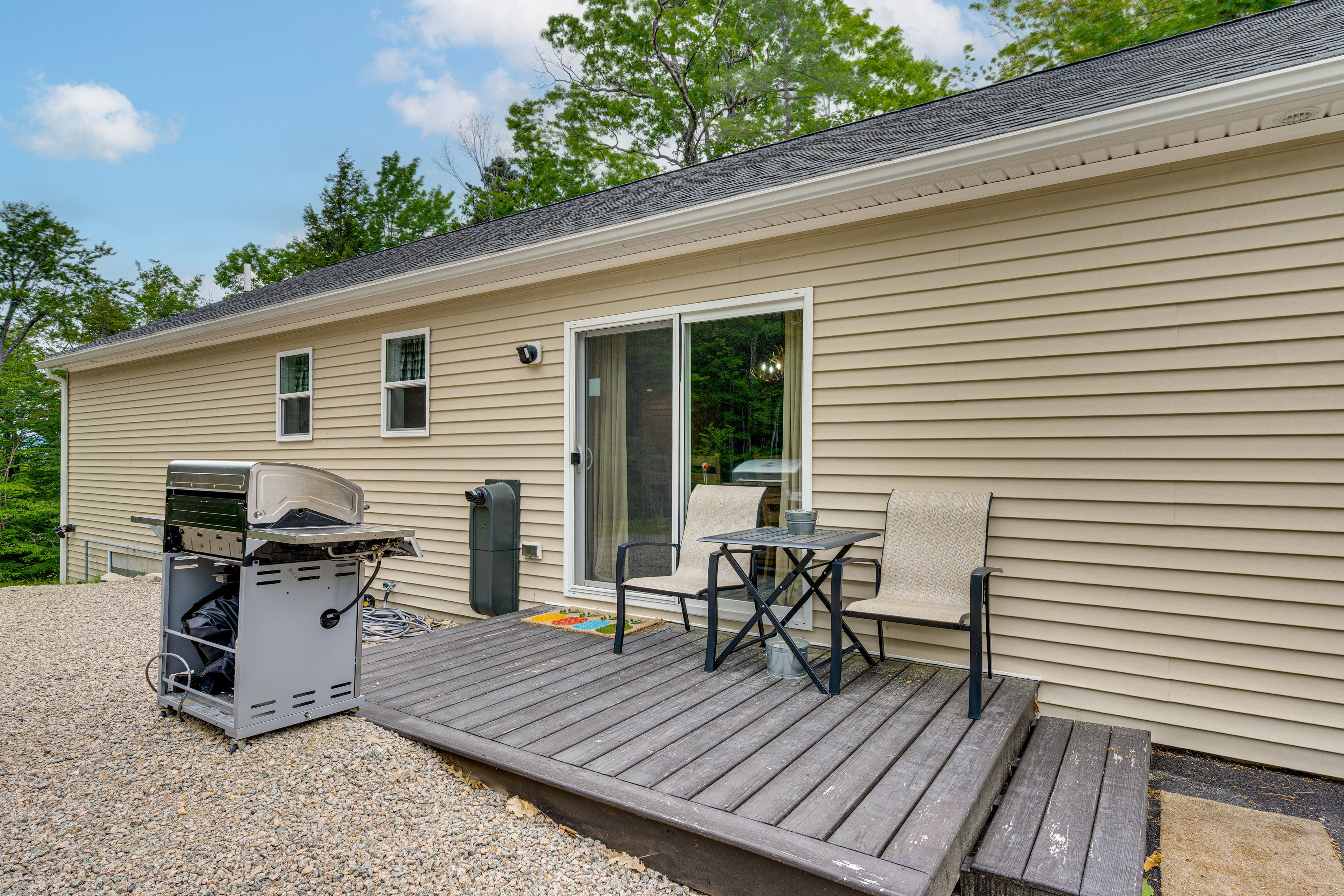 Deck | Gas Grill