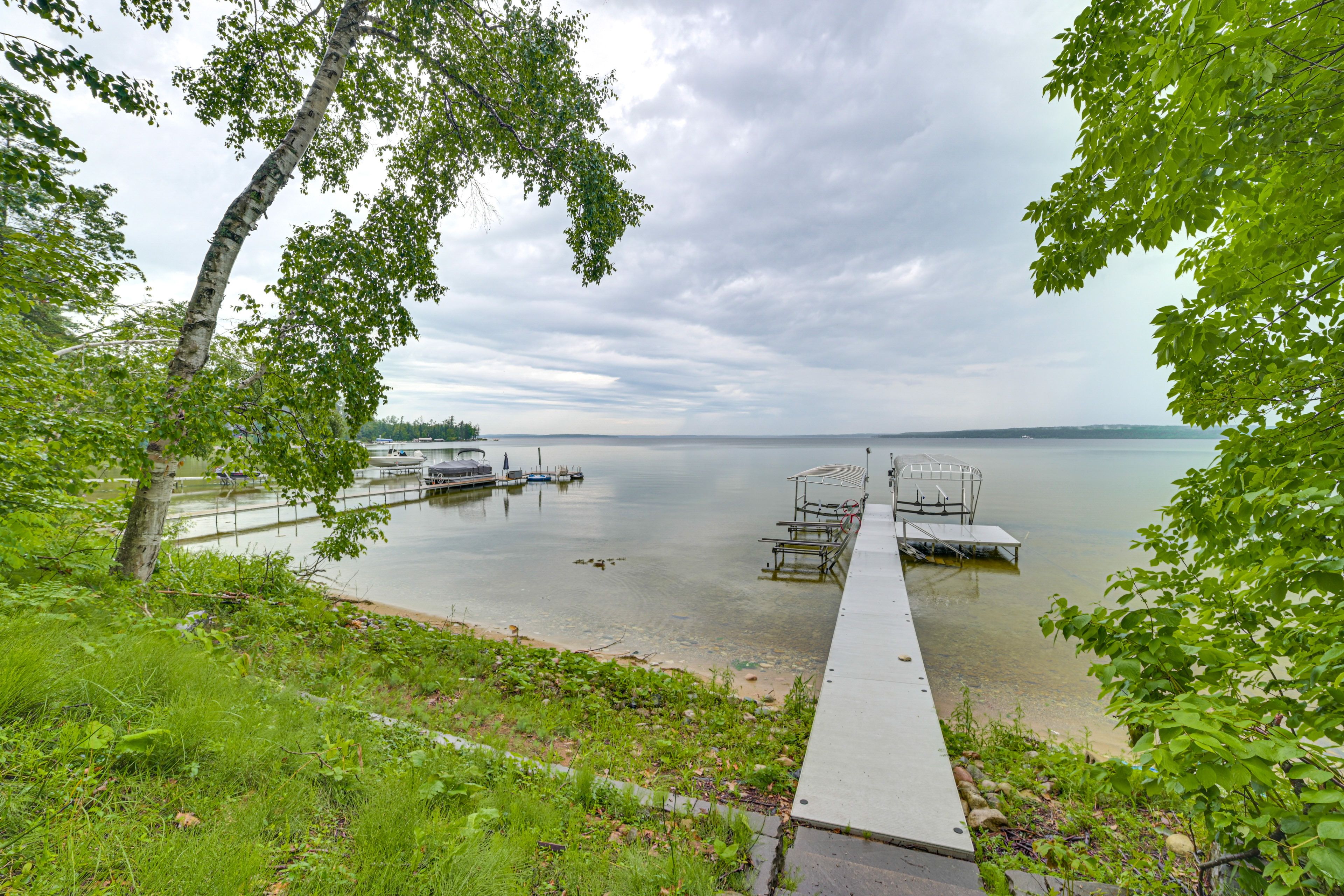 Indian River Vacation Rental | 3BR | 3BA | 2,856 Sq Ft | 2 Steps to Enter