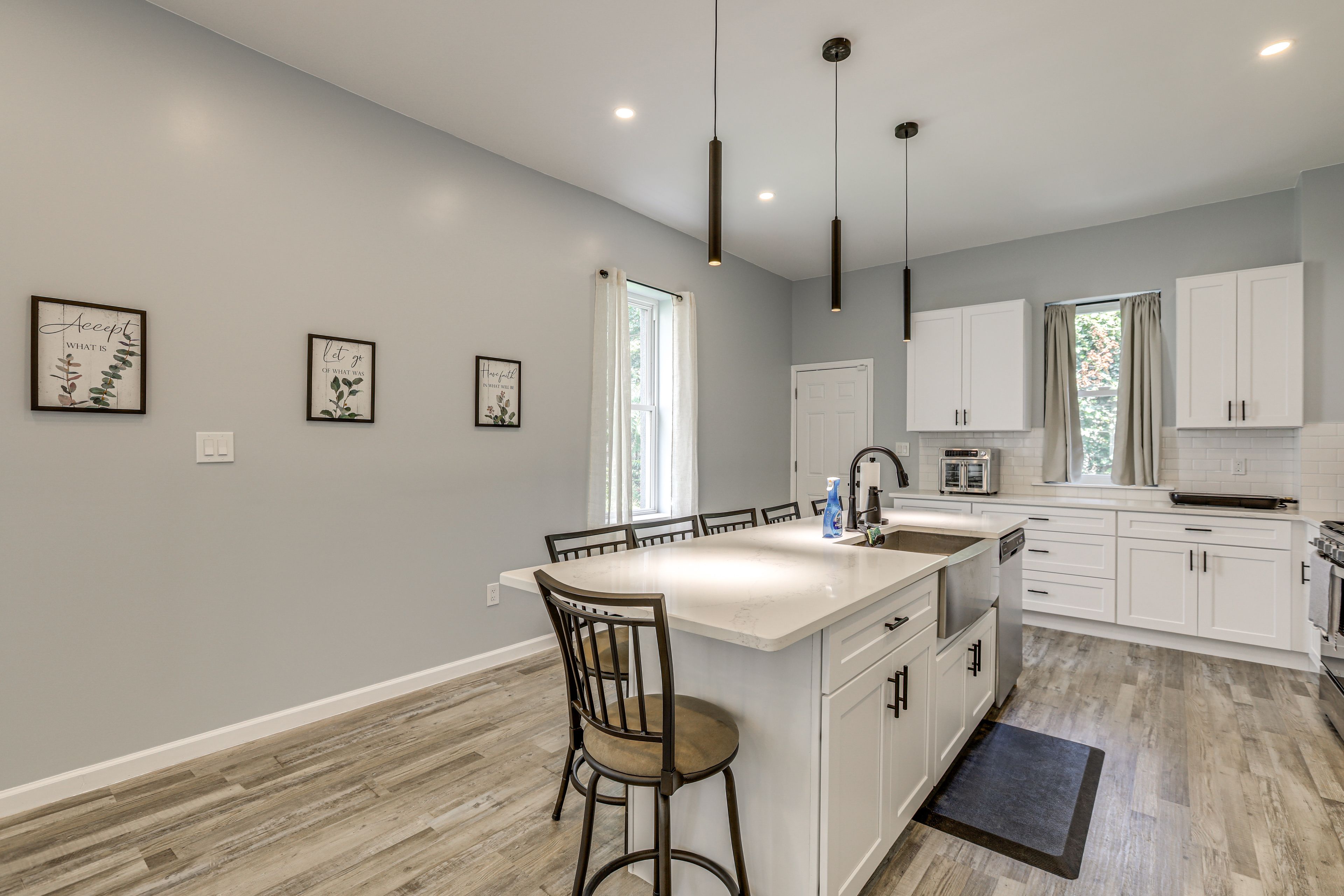 Kitchen | 1st Floor | Breakfast Bar