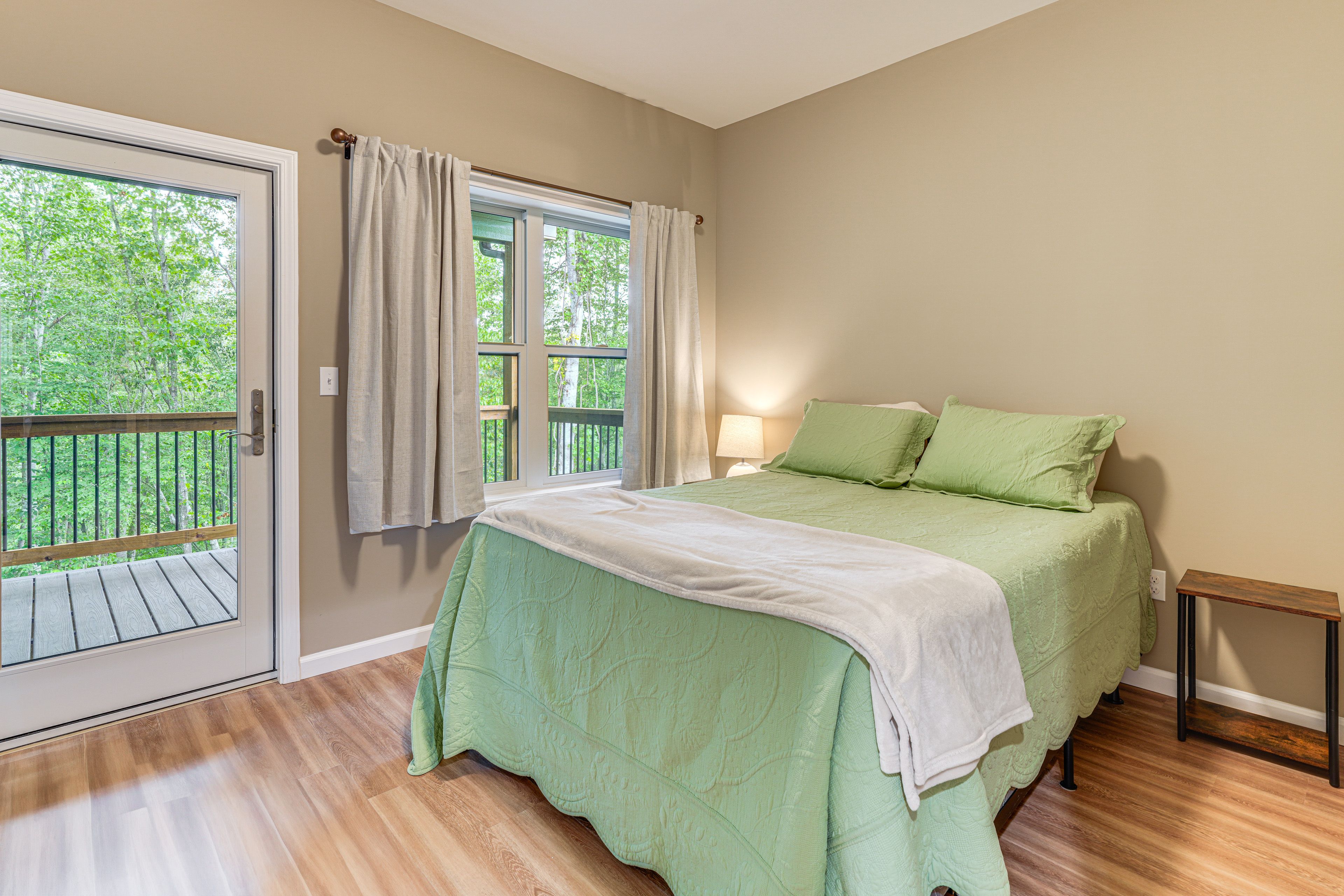Bedroom 3 | Queen Bed | Main Level
