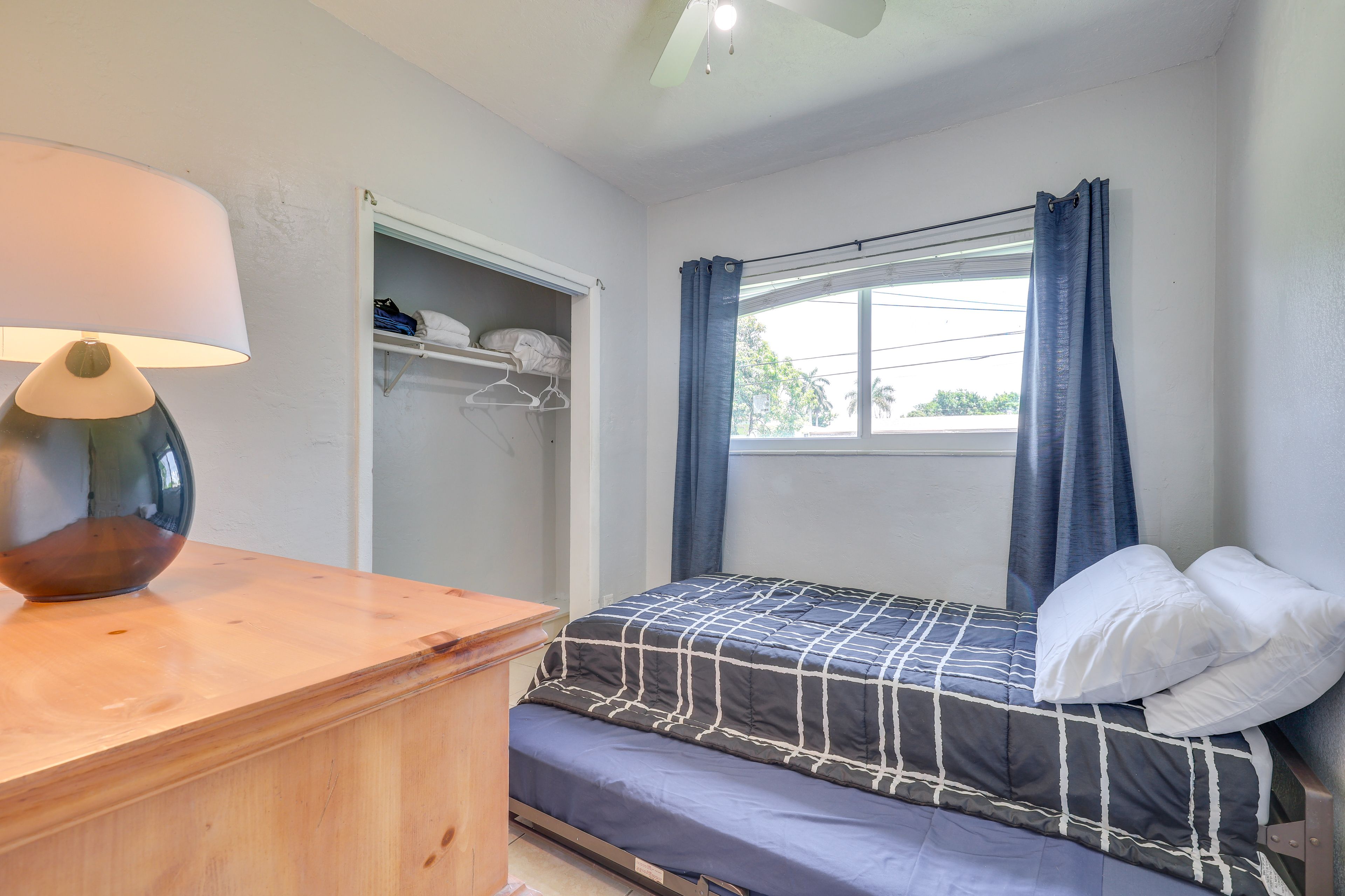 Bedroom 3 | Twin Bed w/ Twin Trundle