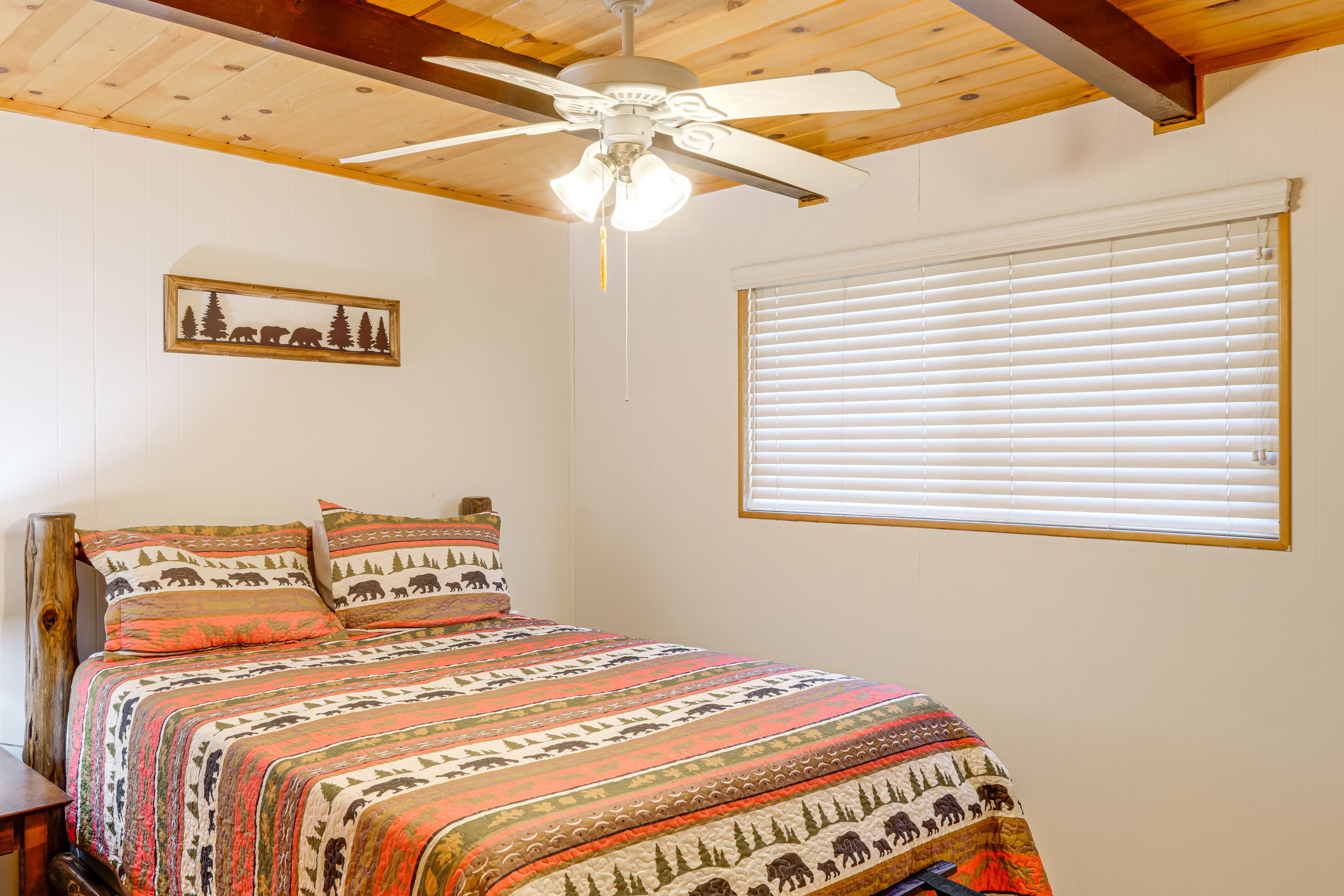 Bedroom 2 | Queen Bed | Ceiling Fans