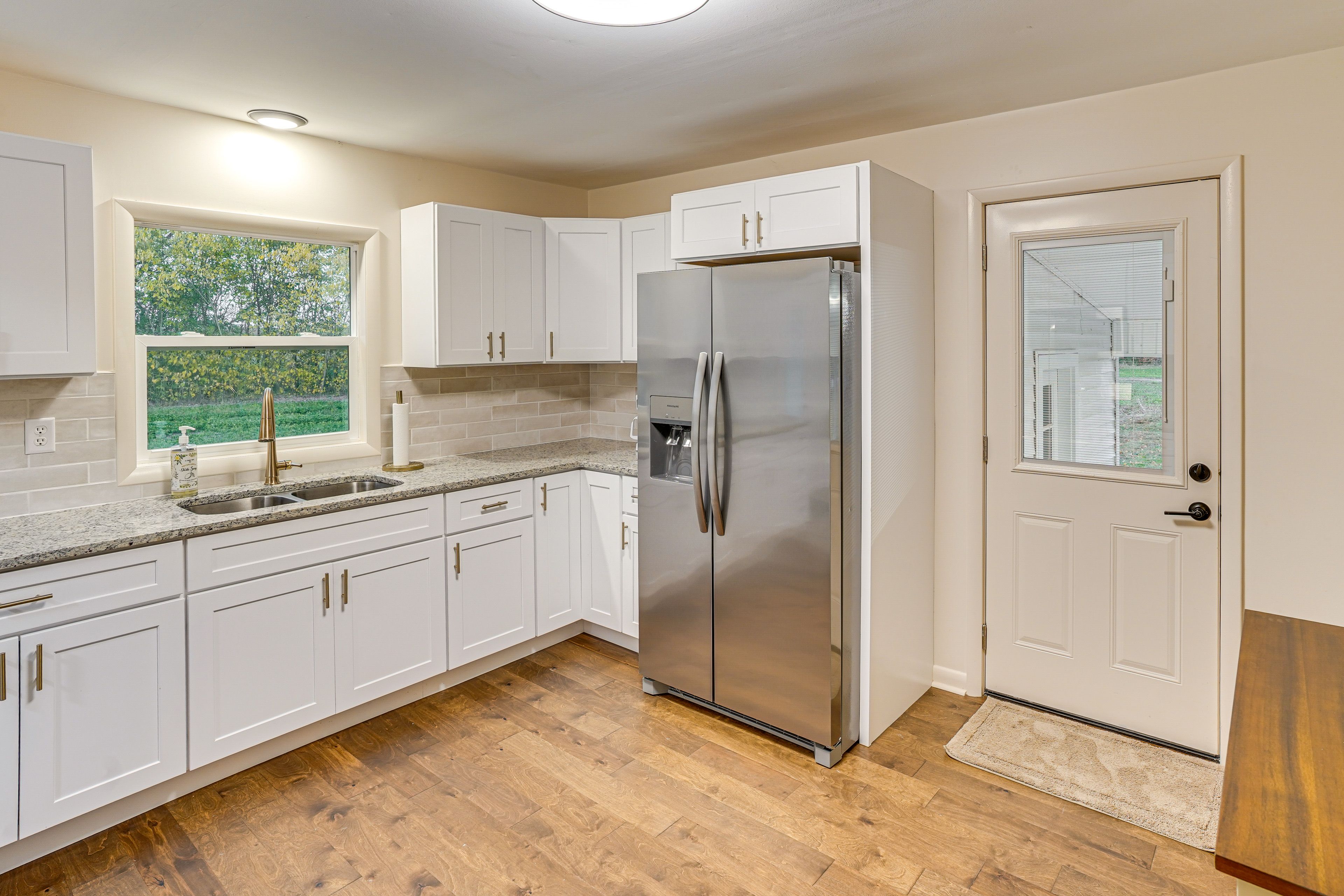 Kitchen | Trash Bags/Paper Towels