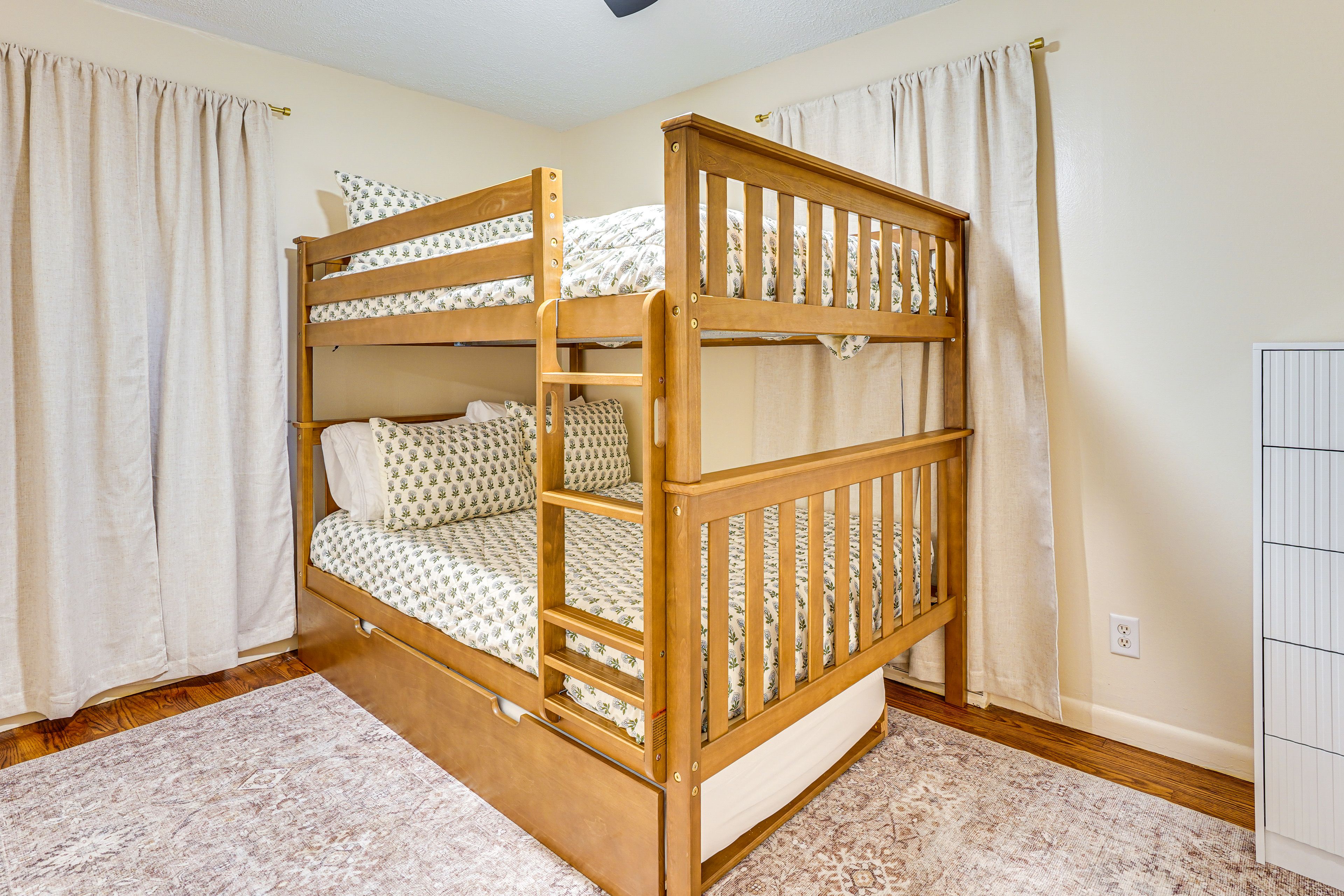 Bedroom 2 | Full Bunk Bed w/ Full Trundle