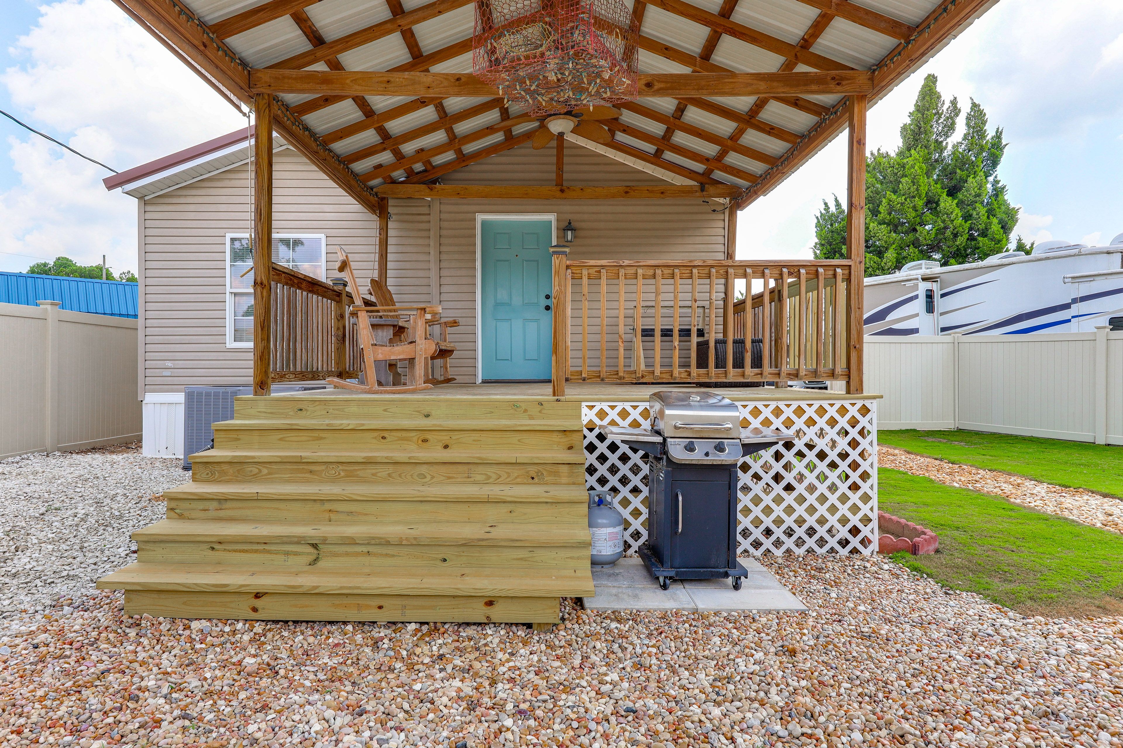 Backyard | Gas Grill