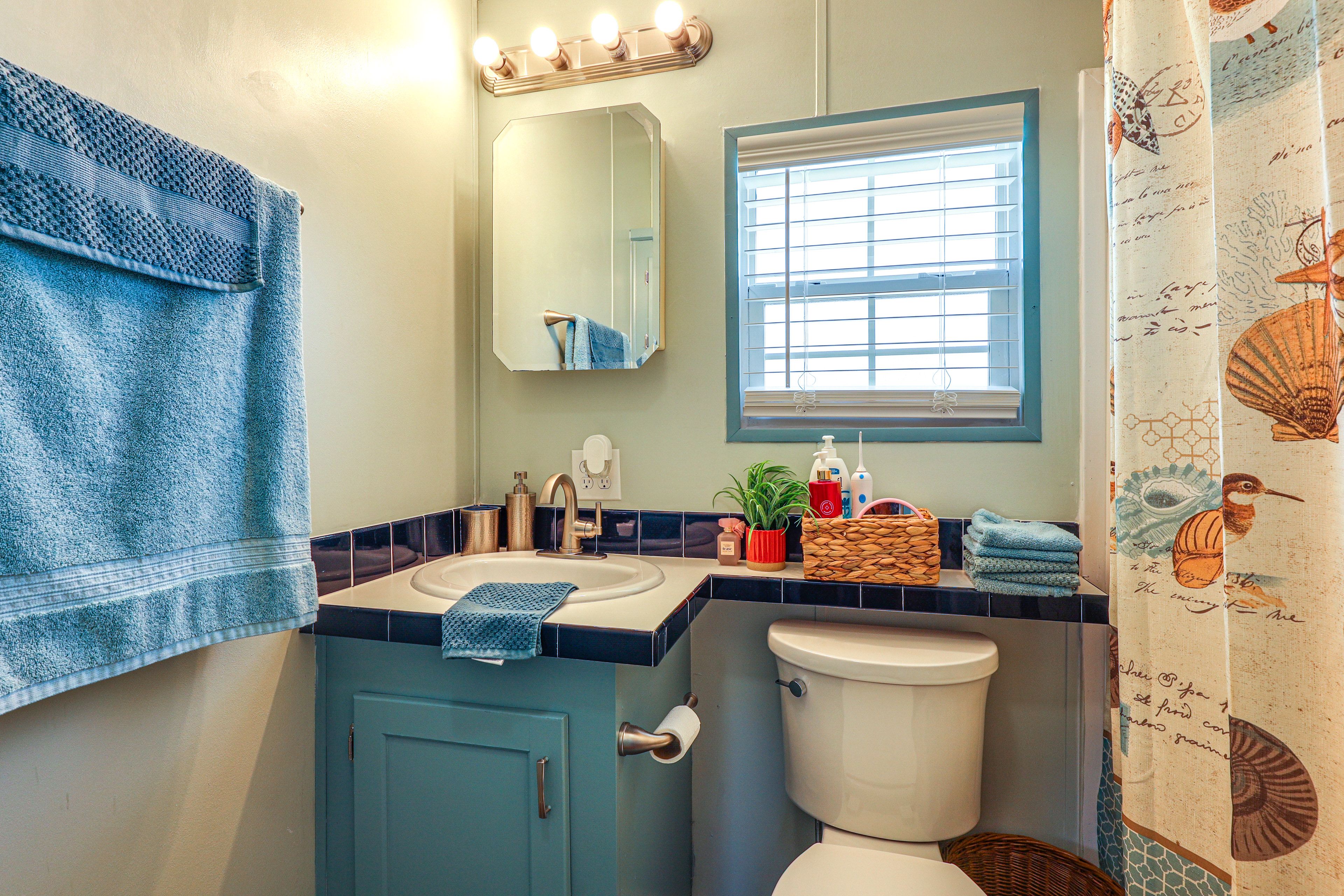 Bathroom | Towels Provided