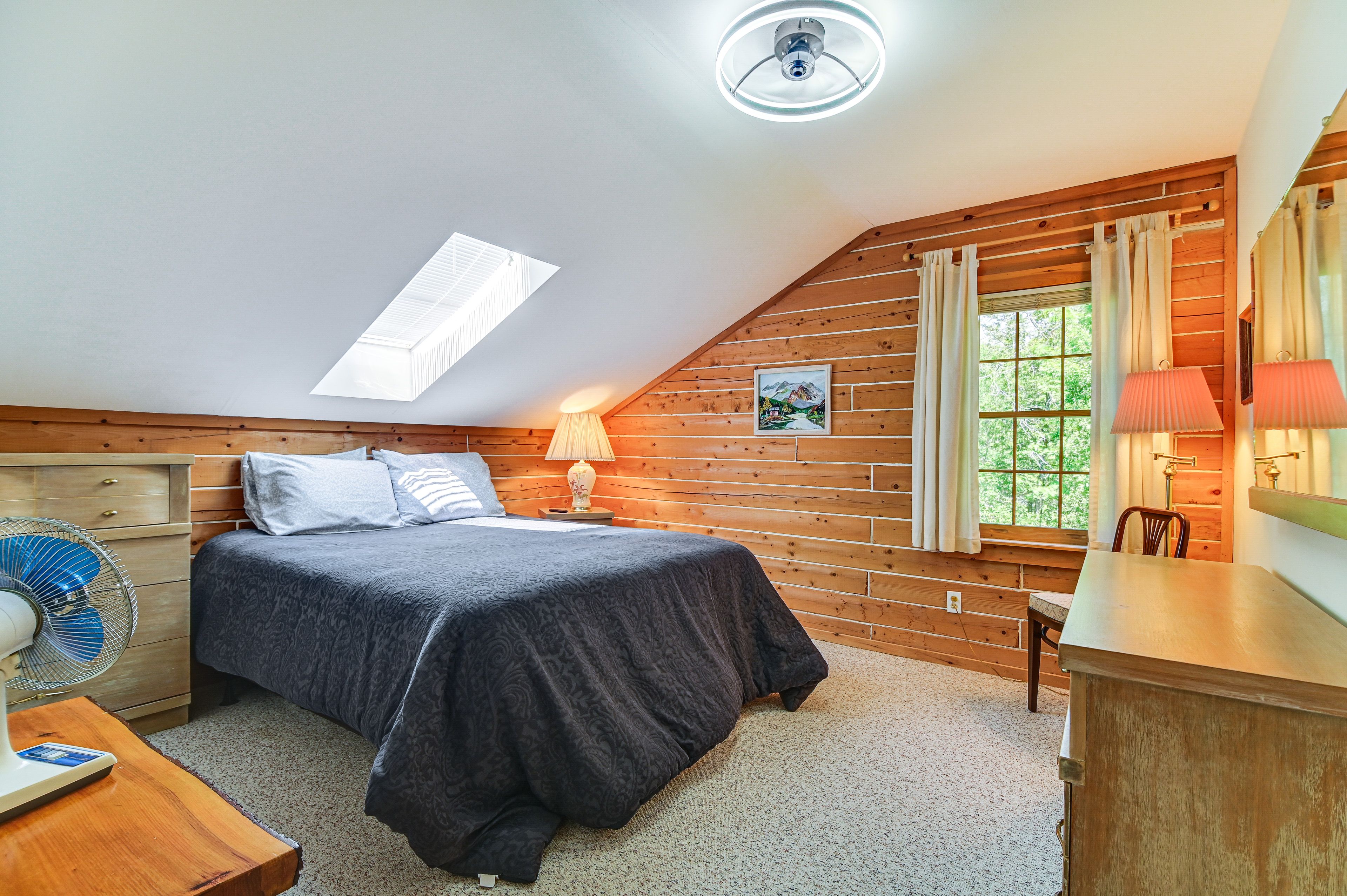 Bedroom 2 | Queen Bed | 2nd Floor