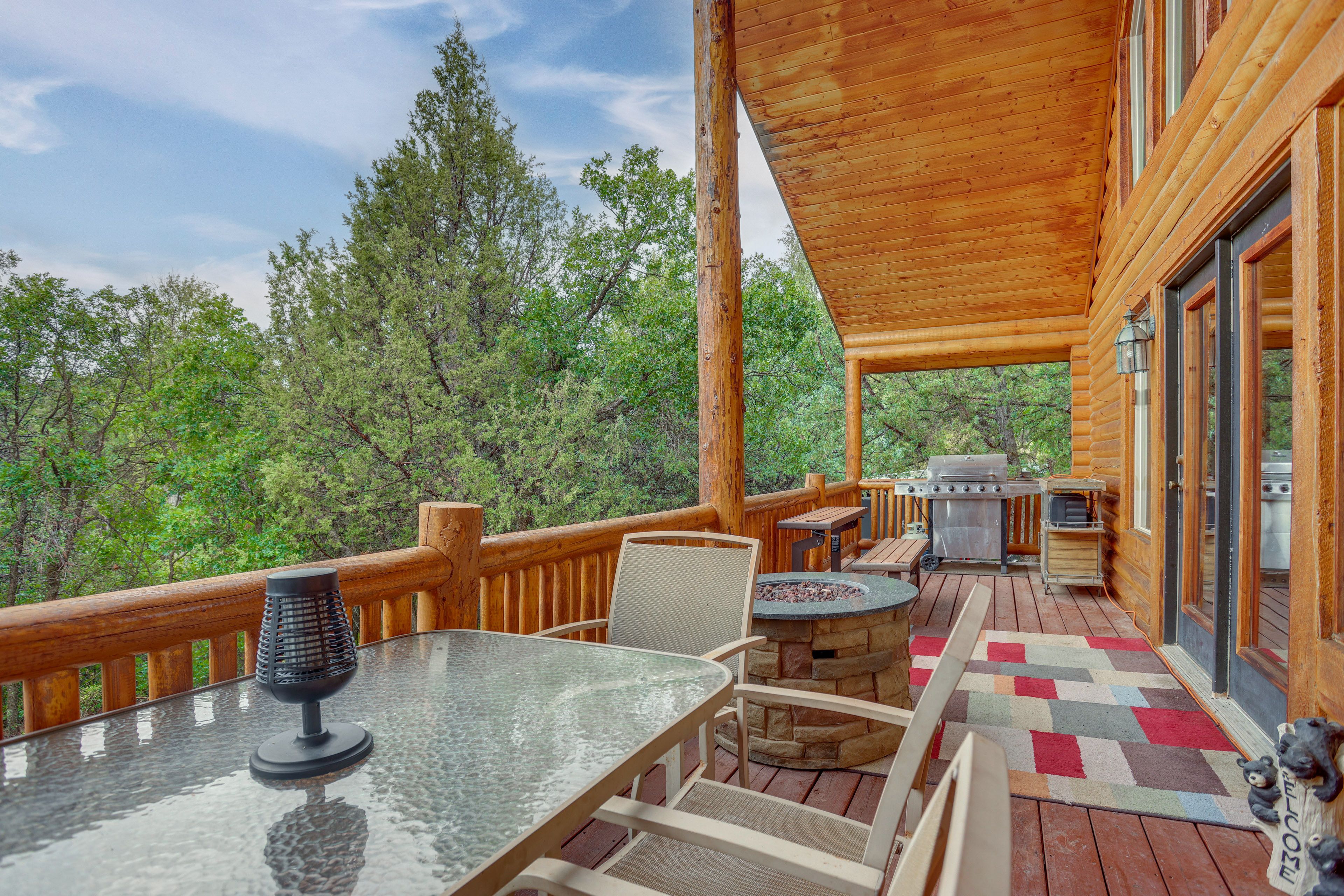 Furnished Deck | Gas Grill | Dining Set