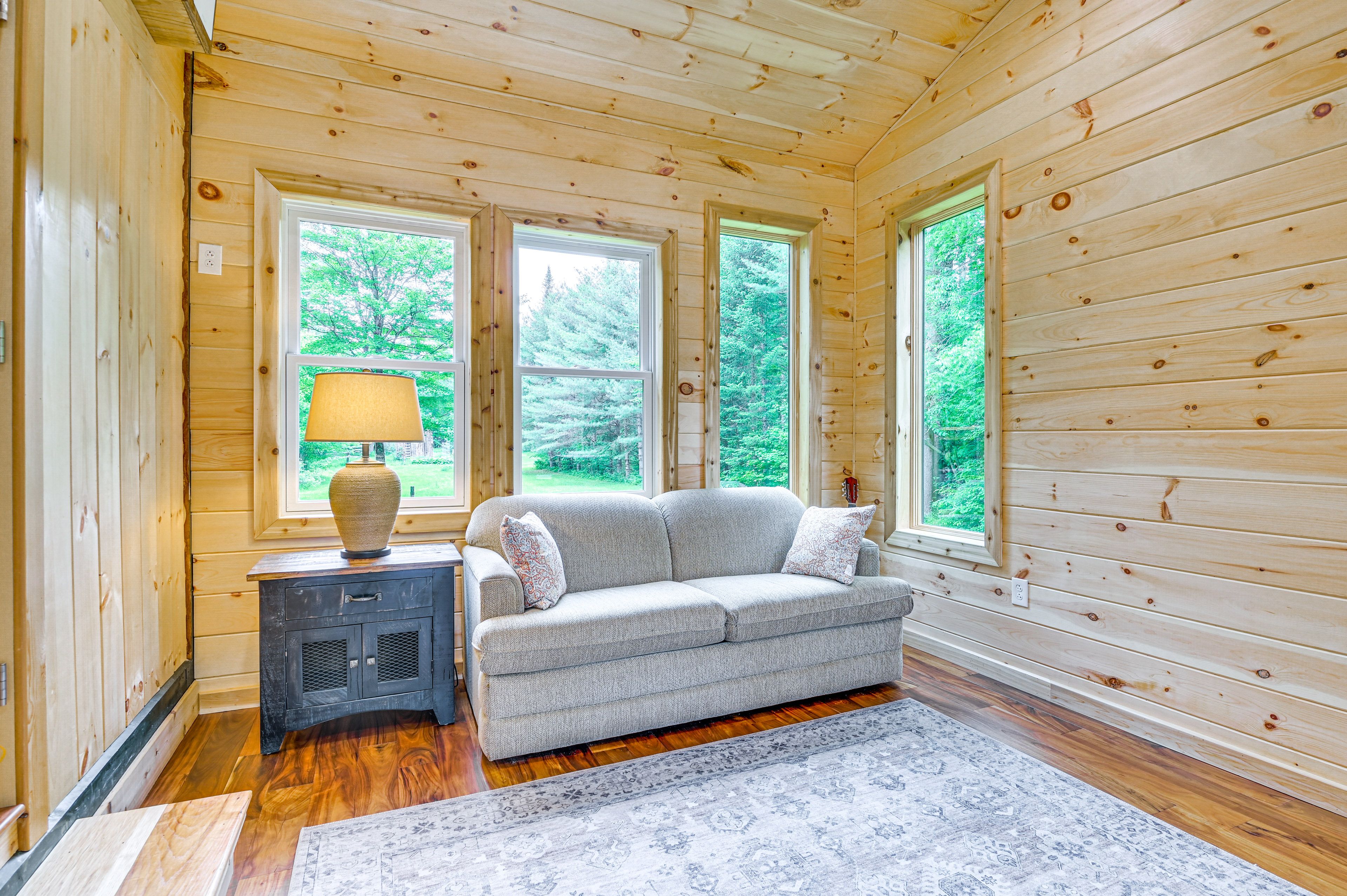 Sunroom | 1 Step to Enter | Full Sleeper Sofa
