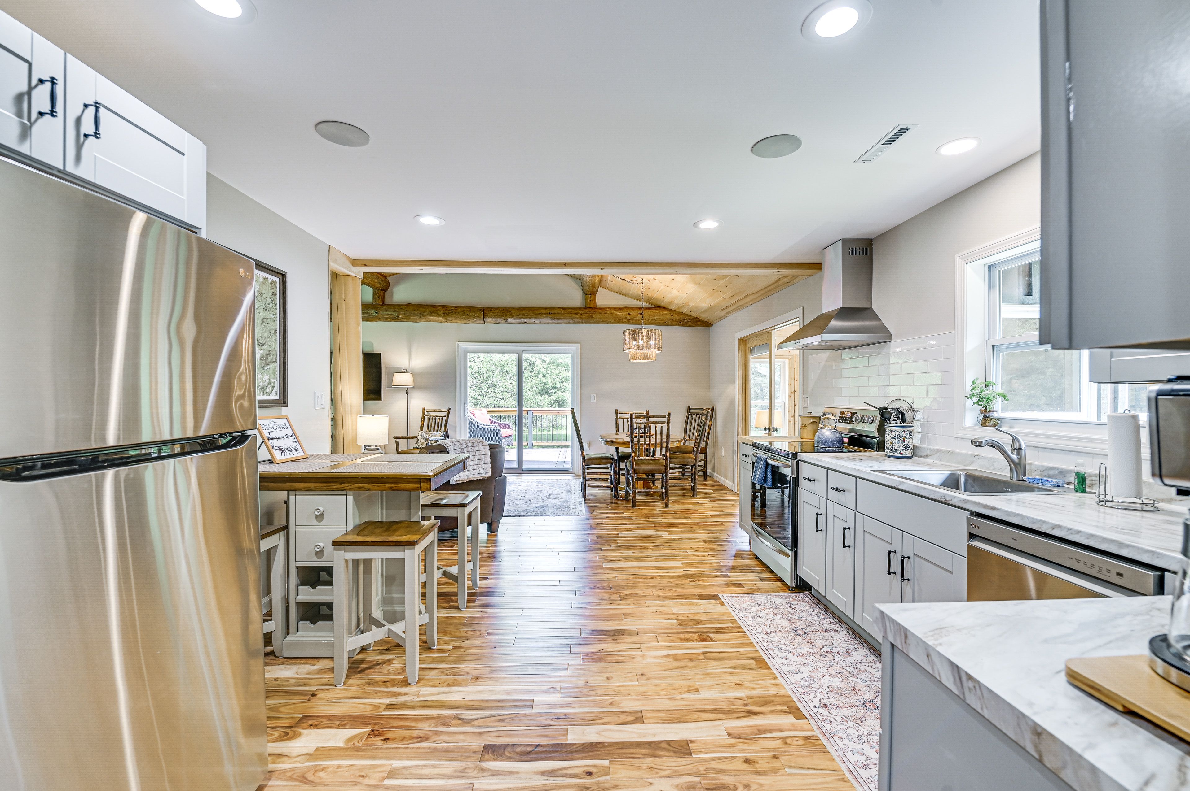 Kitchen | Dishwasher | Drip Coffee Maker & Keurig