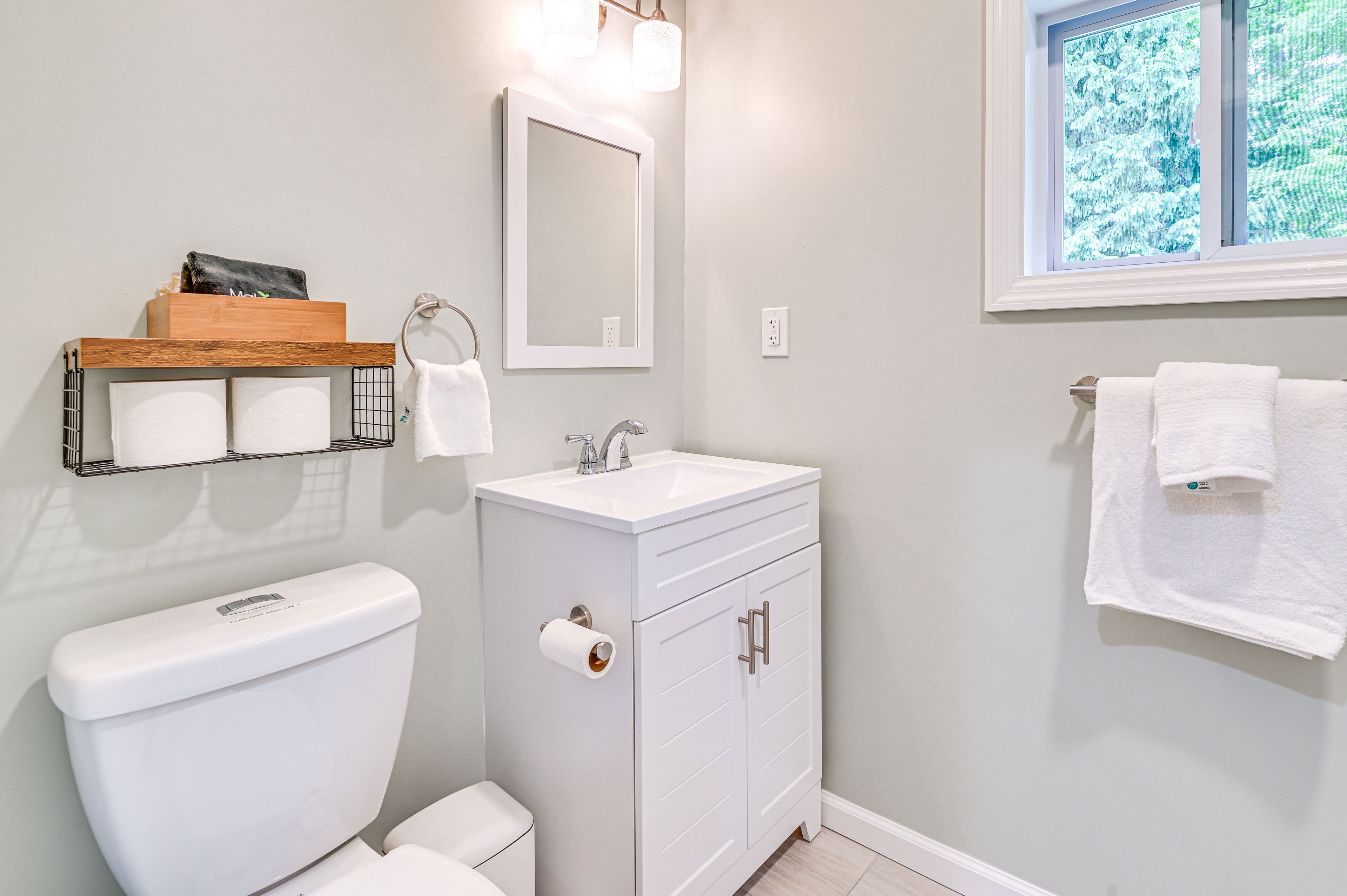 Full Bathroom