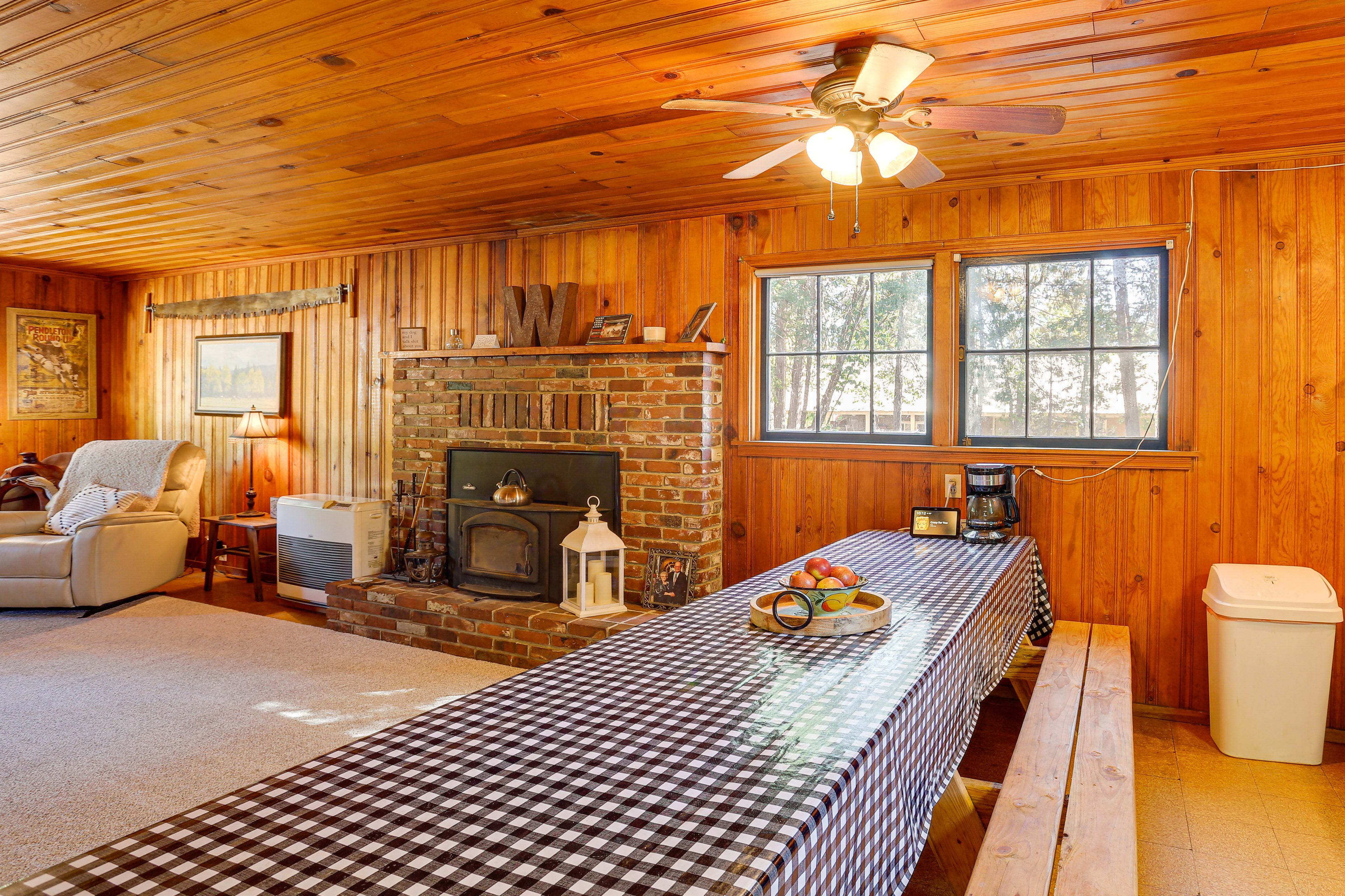 Dining Area | Fireplace