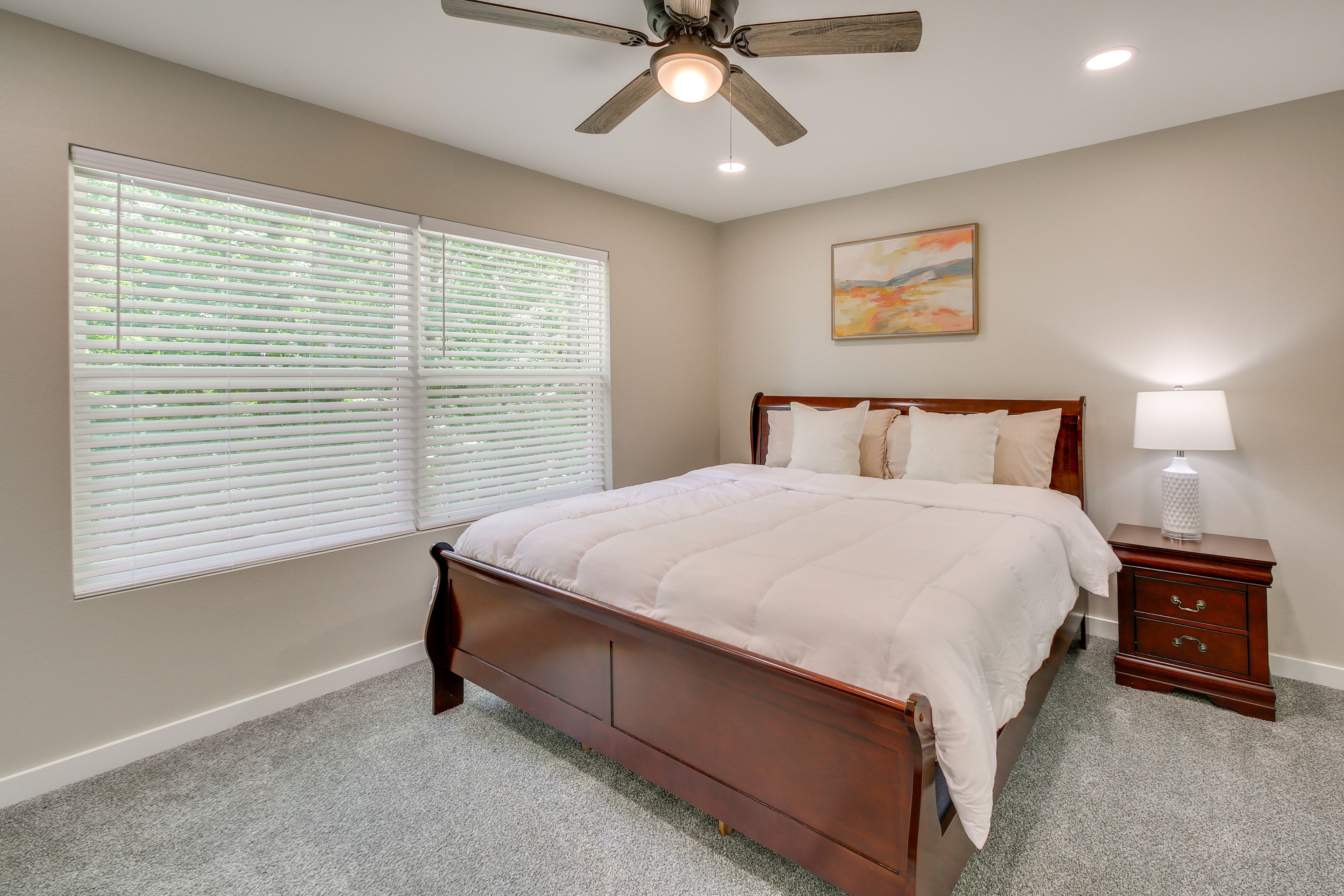 Bedroom 2 | Queen Bed