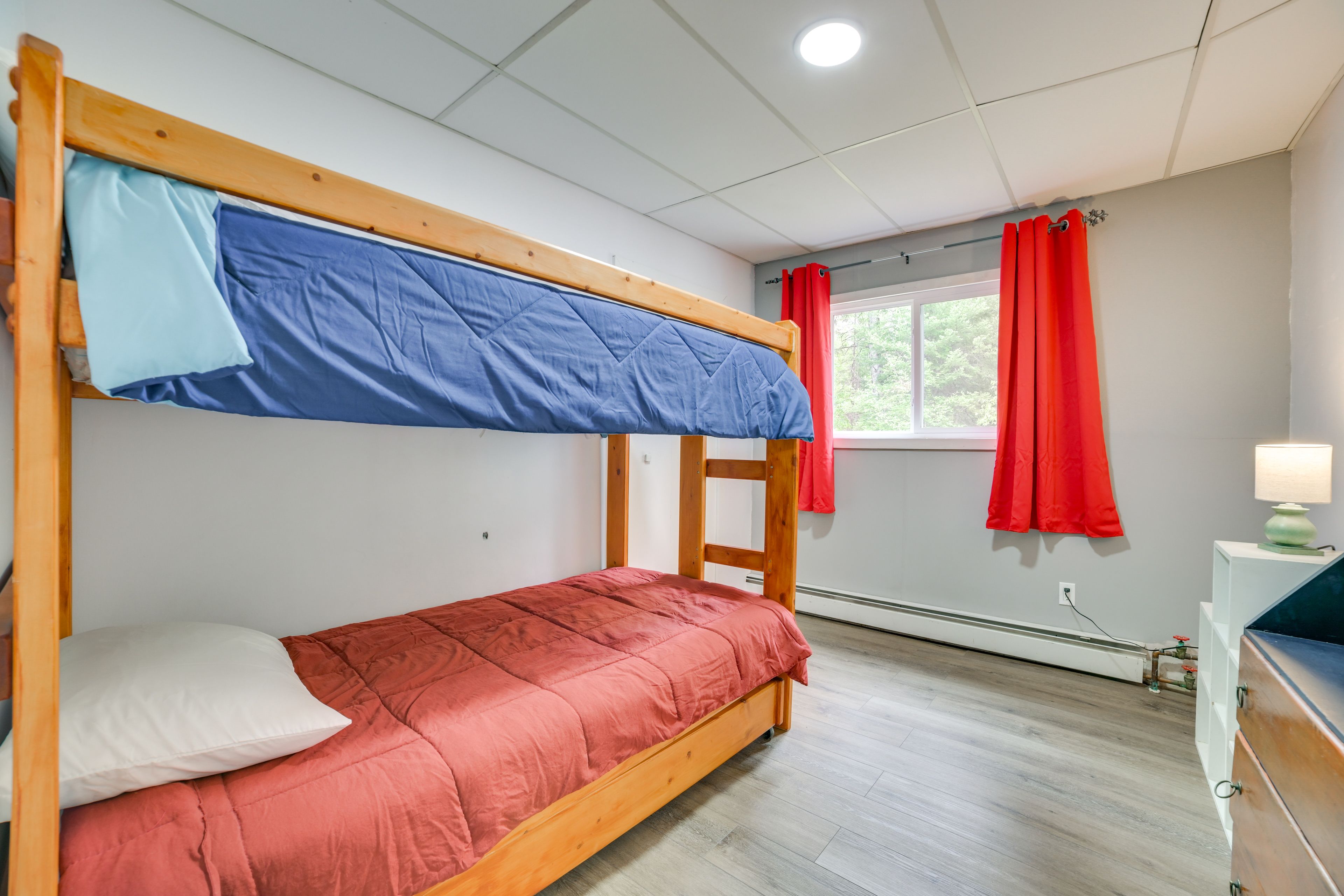 Bedroom 4 | Twin Bunk Bed w/ Twin Trundle