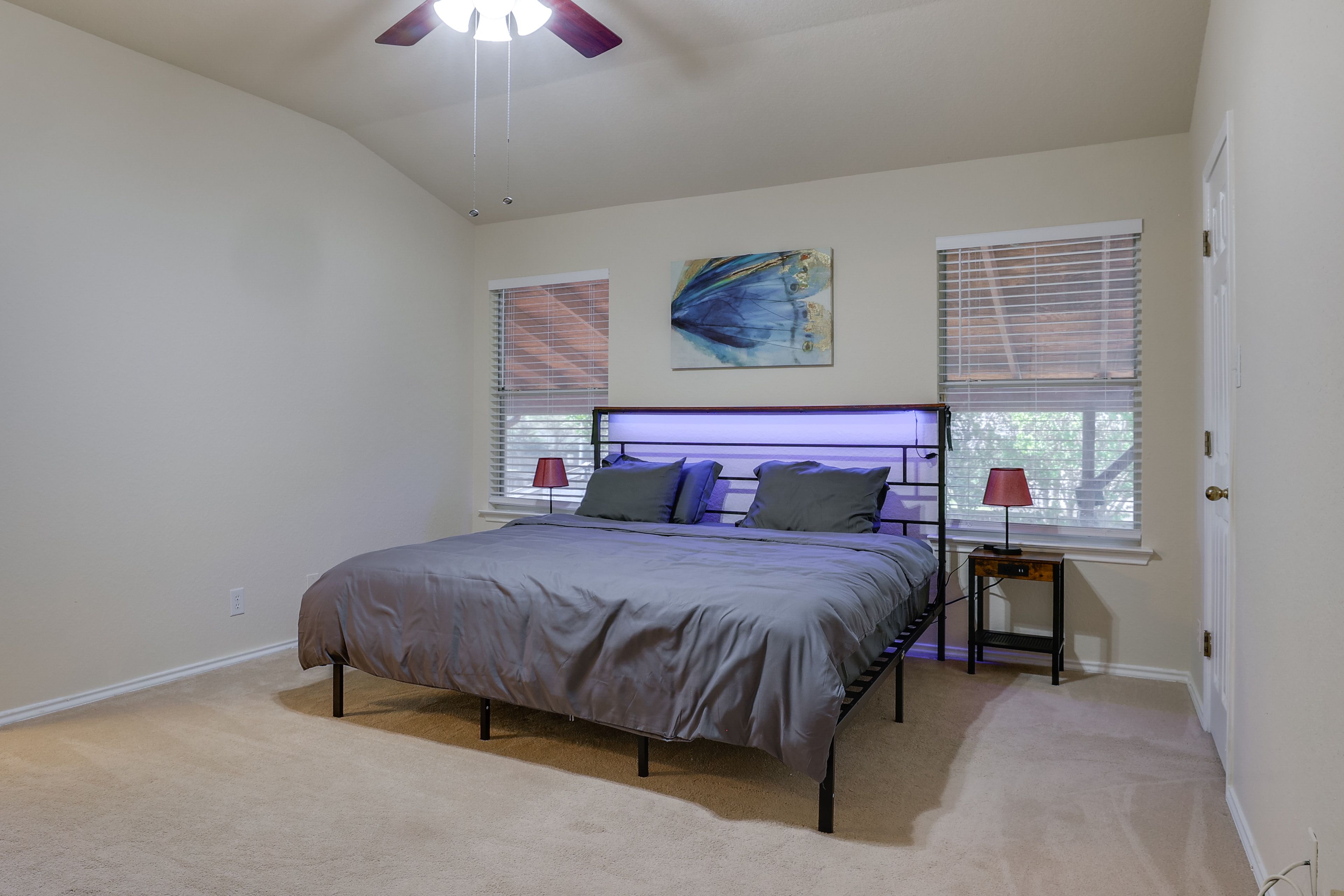 Bedroom 1 | King Bed | Smart TV