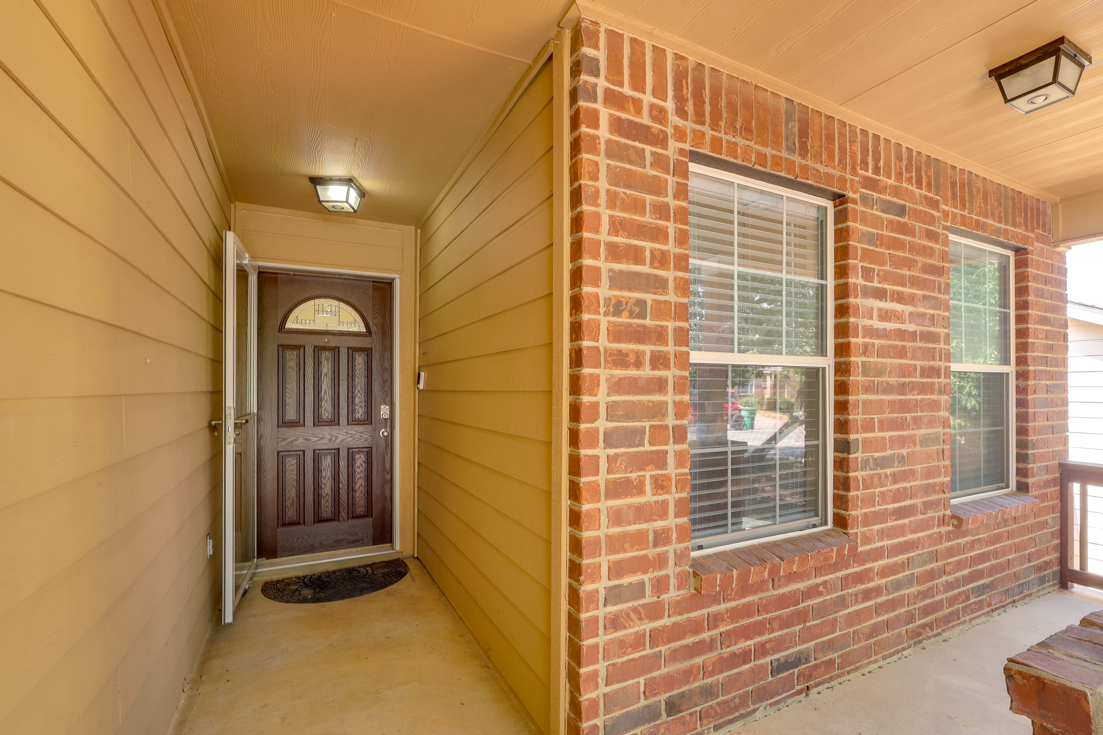 House Exterior | Keyless Entry