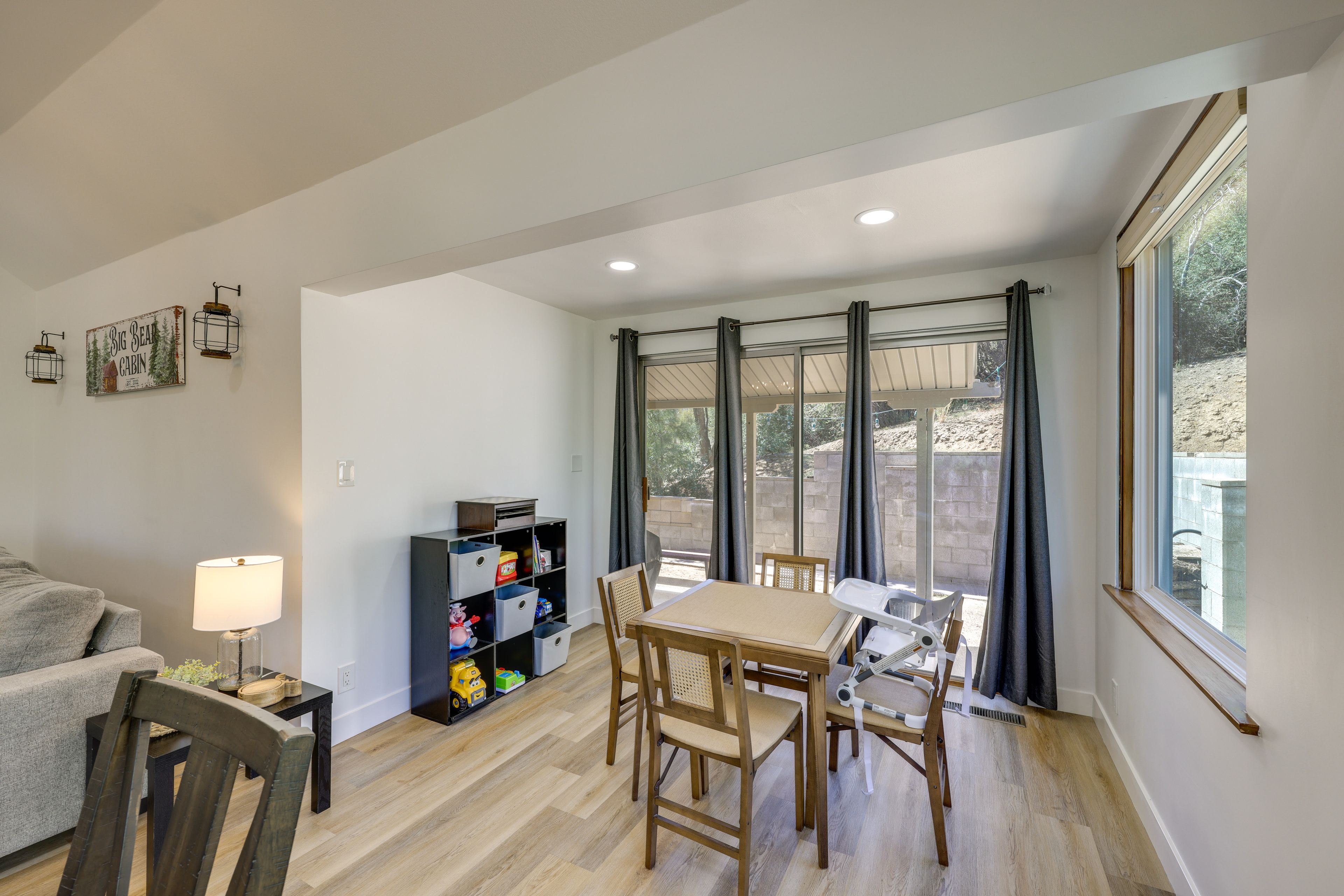 Dining Nook | High Chair | Board Games
