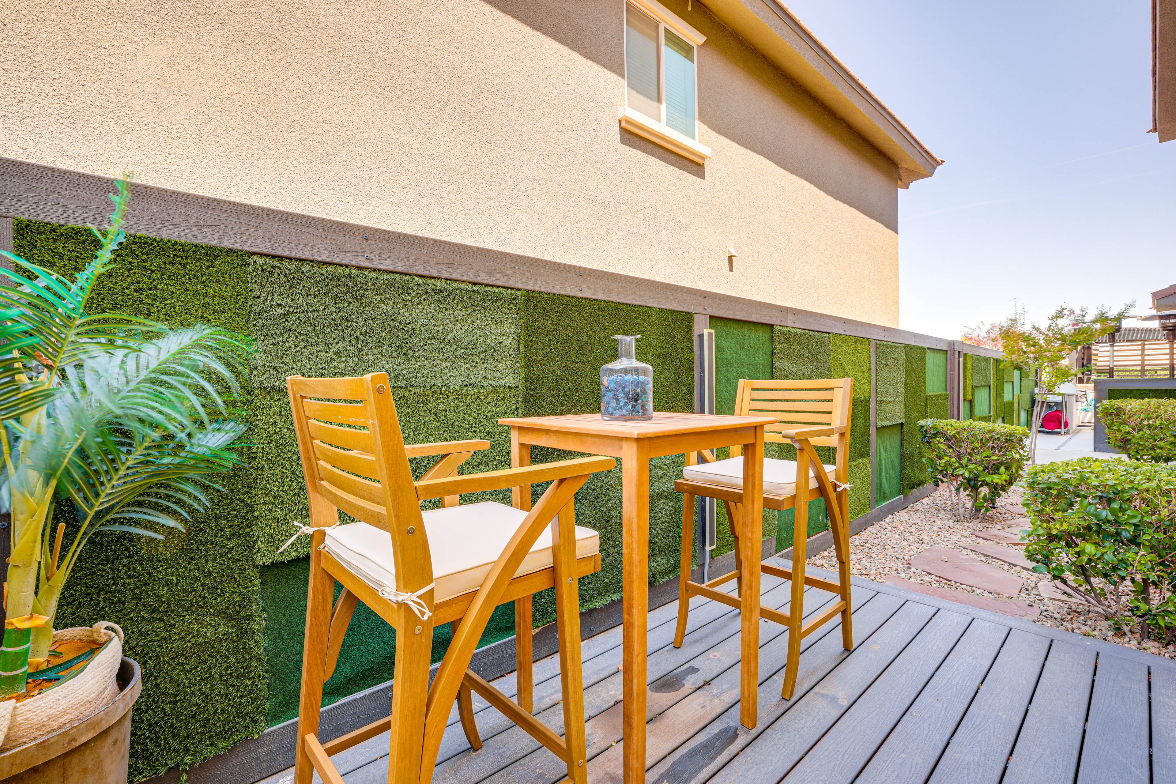 Outdoor Seating