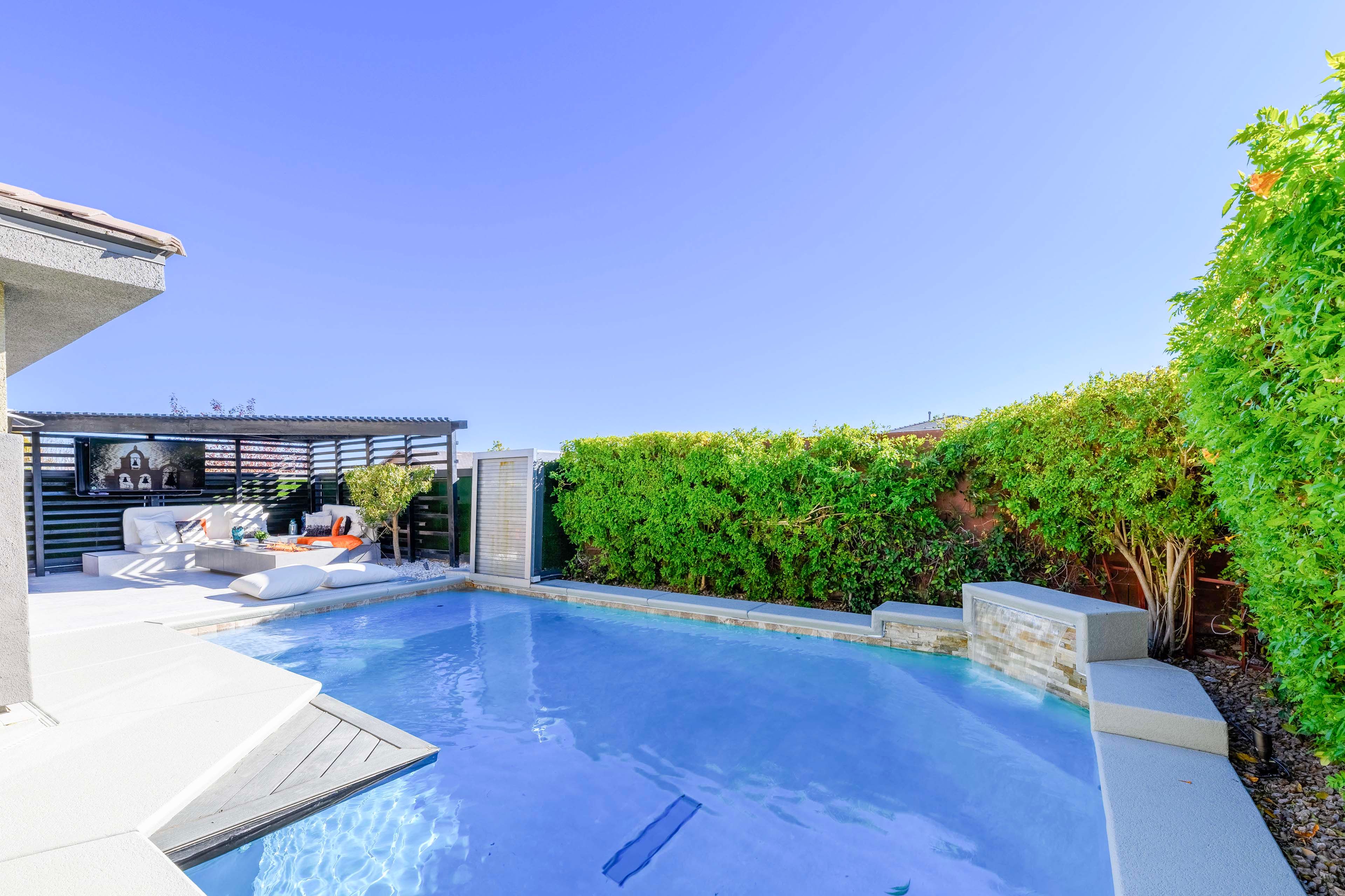 Las Vegas Vacation Rental | 3BR | 3.5BA | 4 Steps to Enter | 2,573 Sq Ft