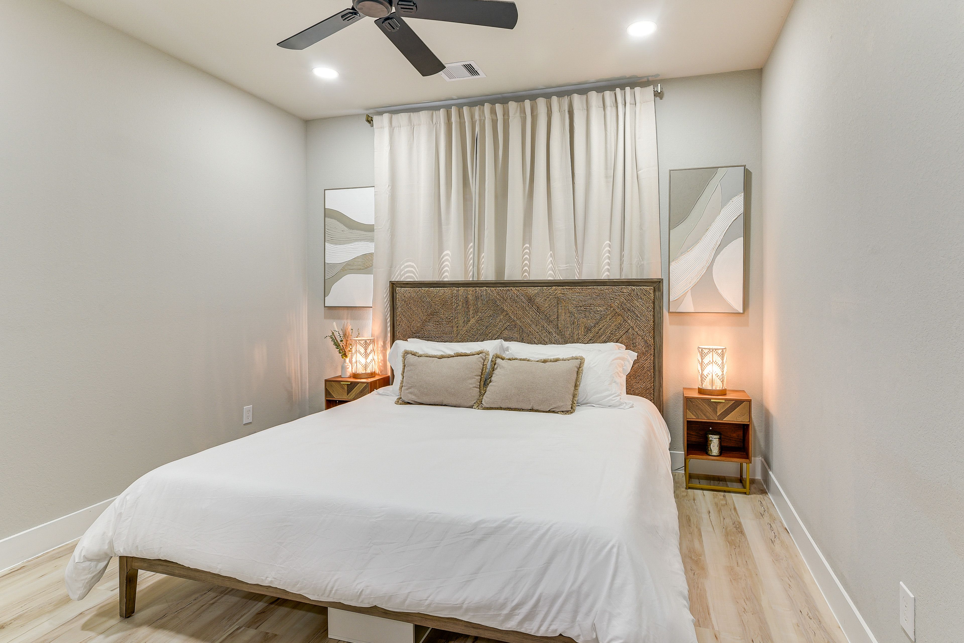 Bedroom 1 | 2nd Floor | King Bed | Smart TV