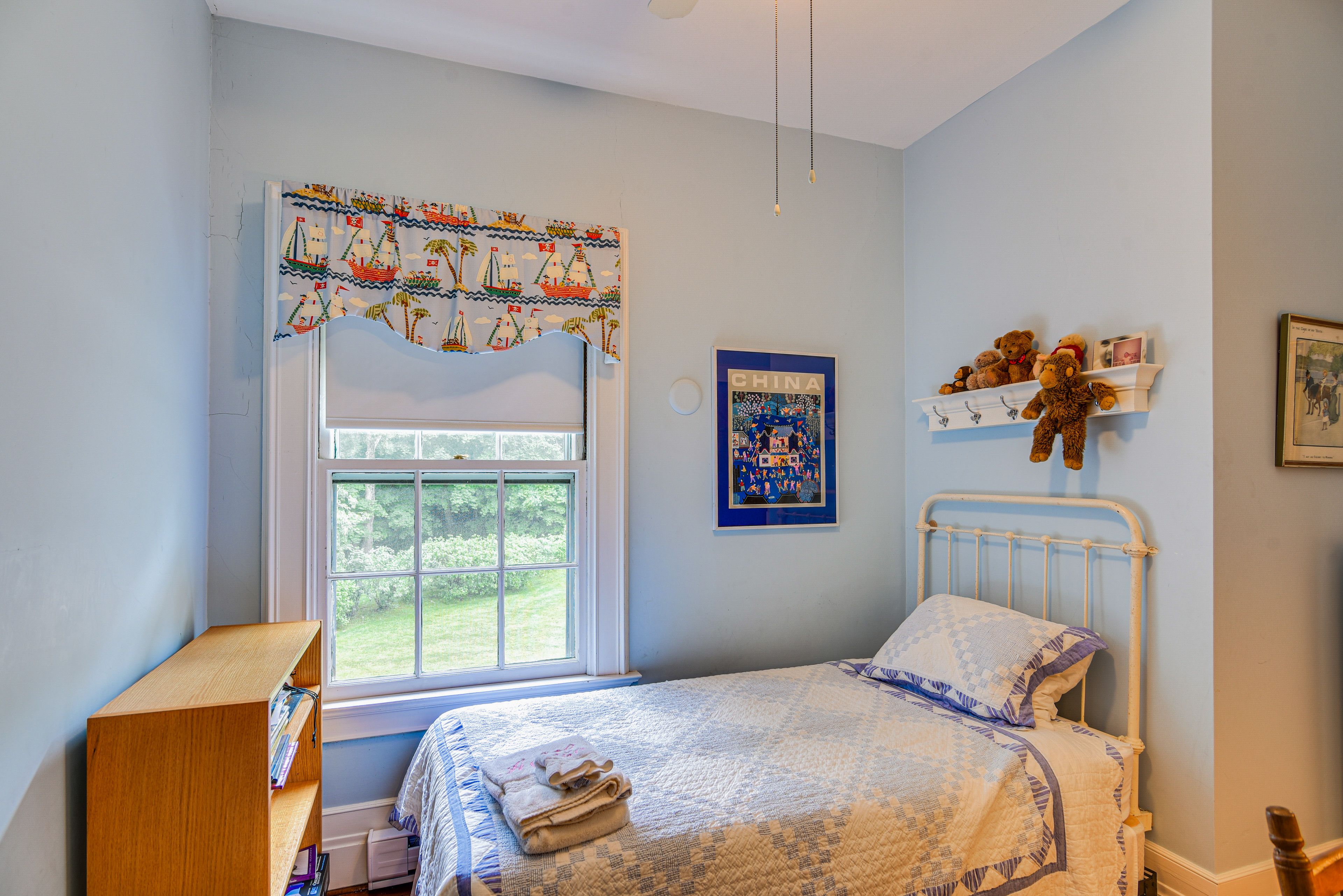 Bedroom 7 | Twin Bed | 2nd Floor