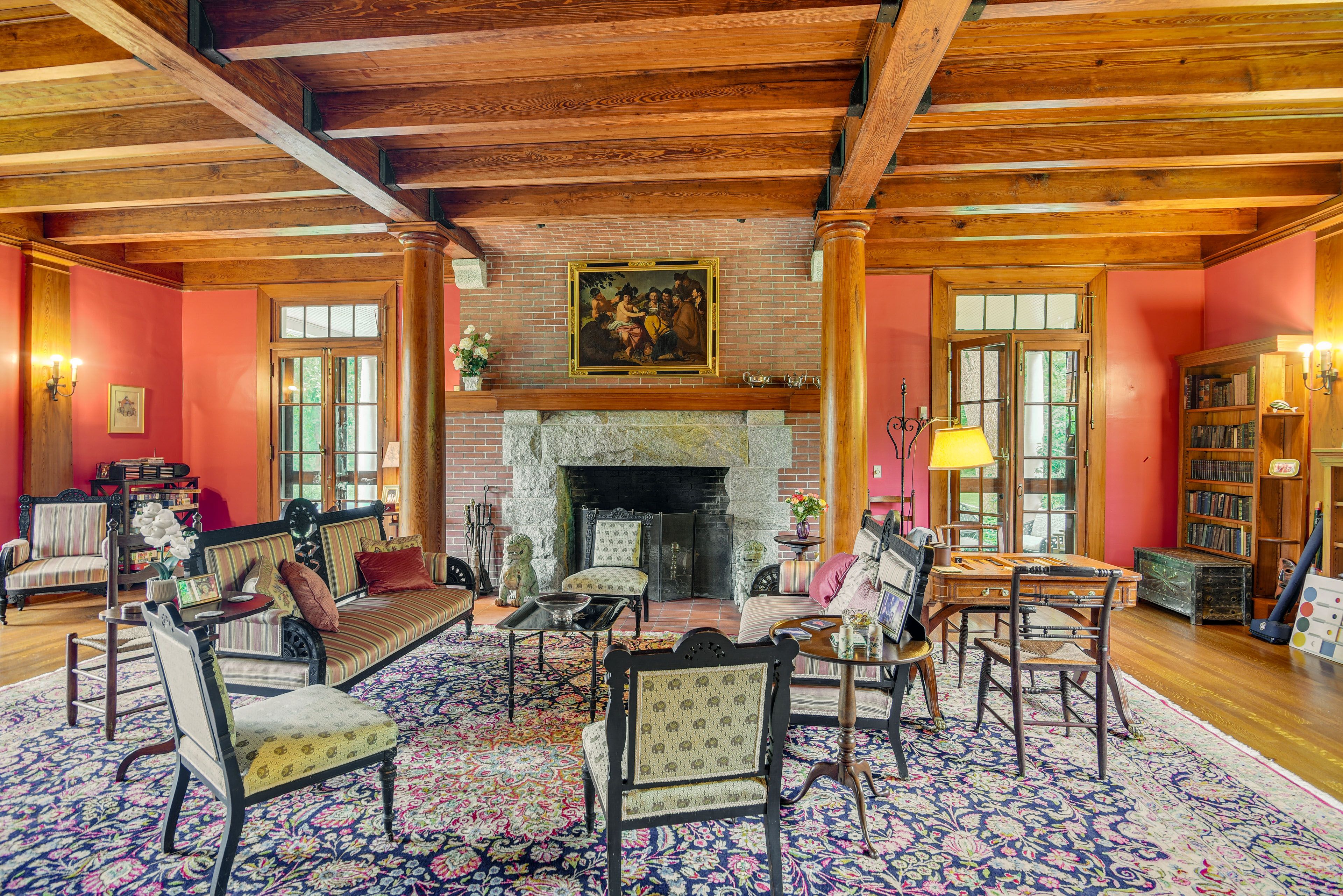 Living Room | 1st Floor | Free WiFi