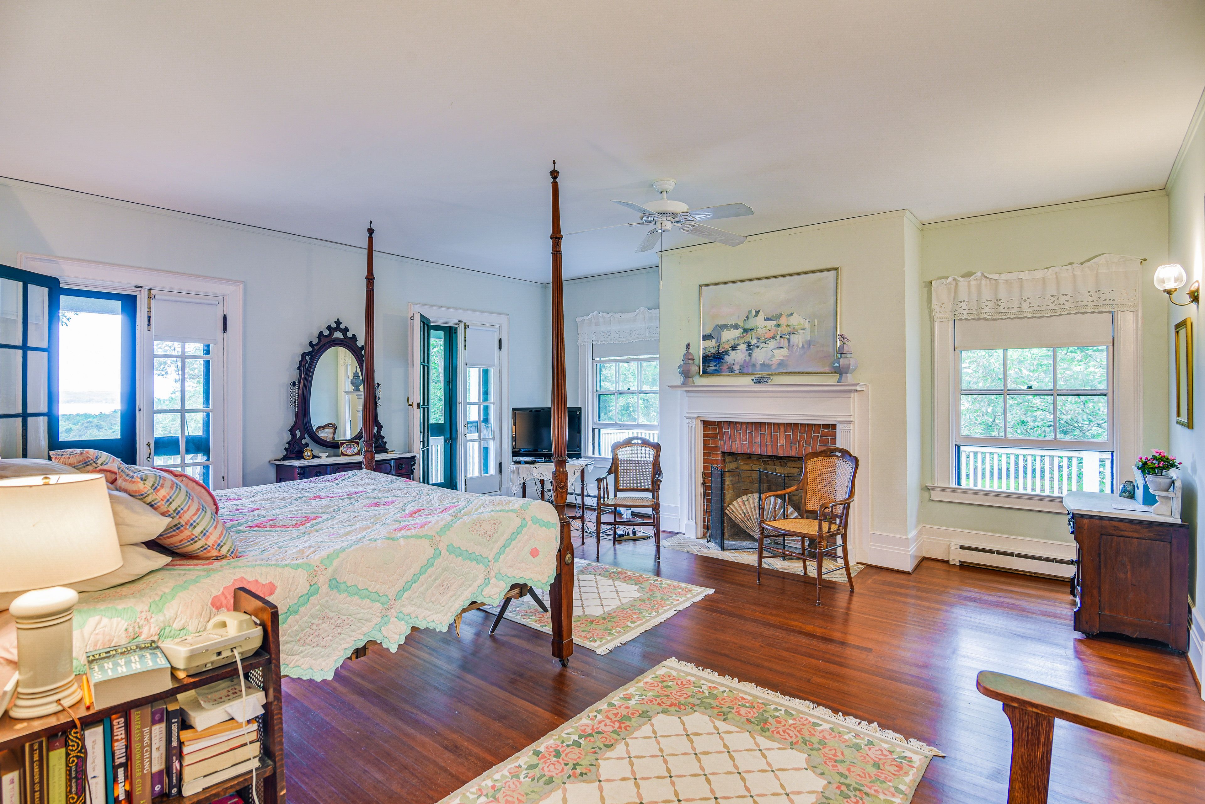 Bedroom 1 | King Bed | 2nd Floor