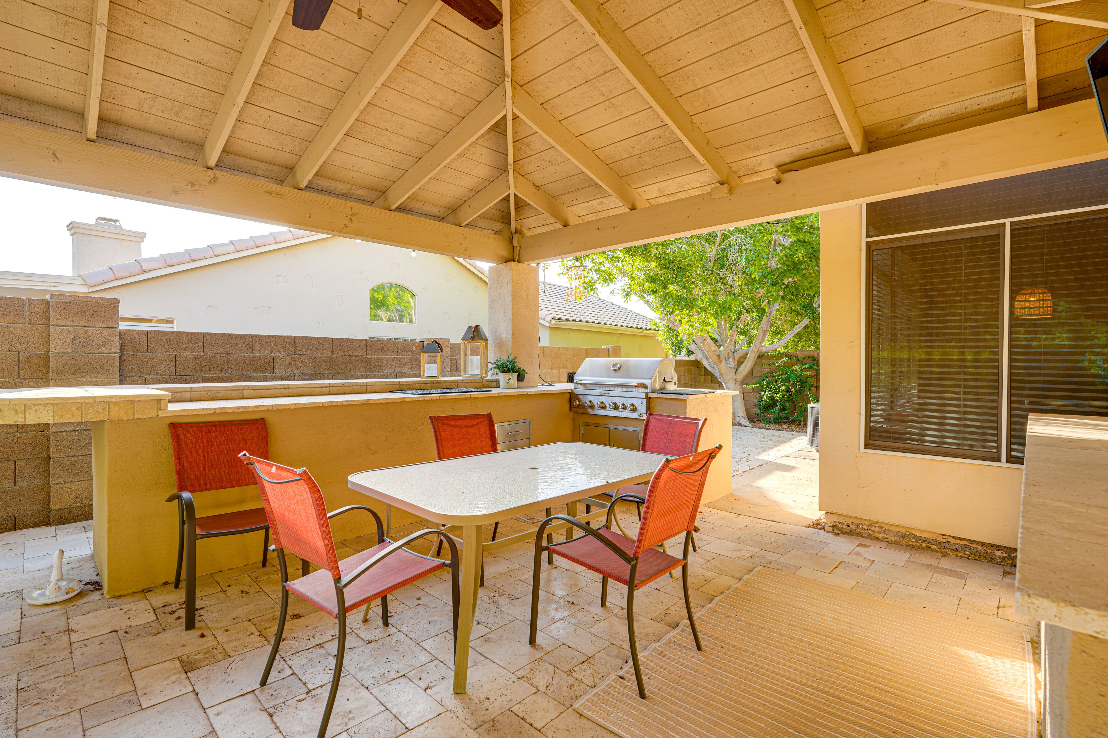 Covered Patio | Smart TV | Outdoor Dining | Gas Grill