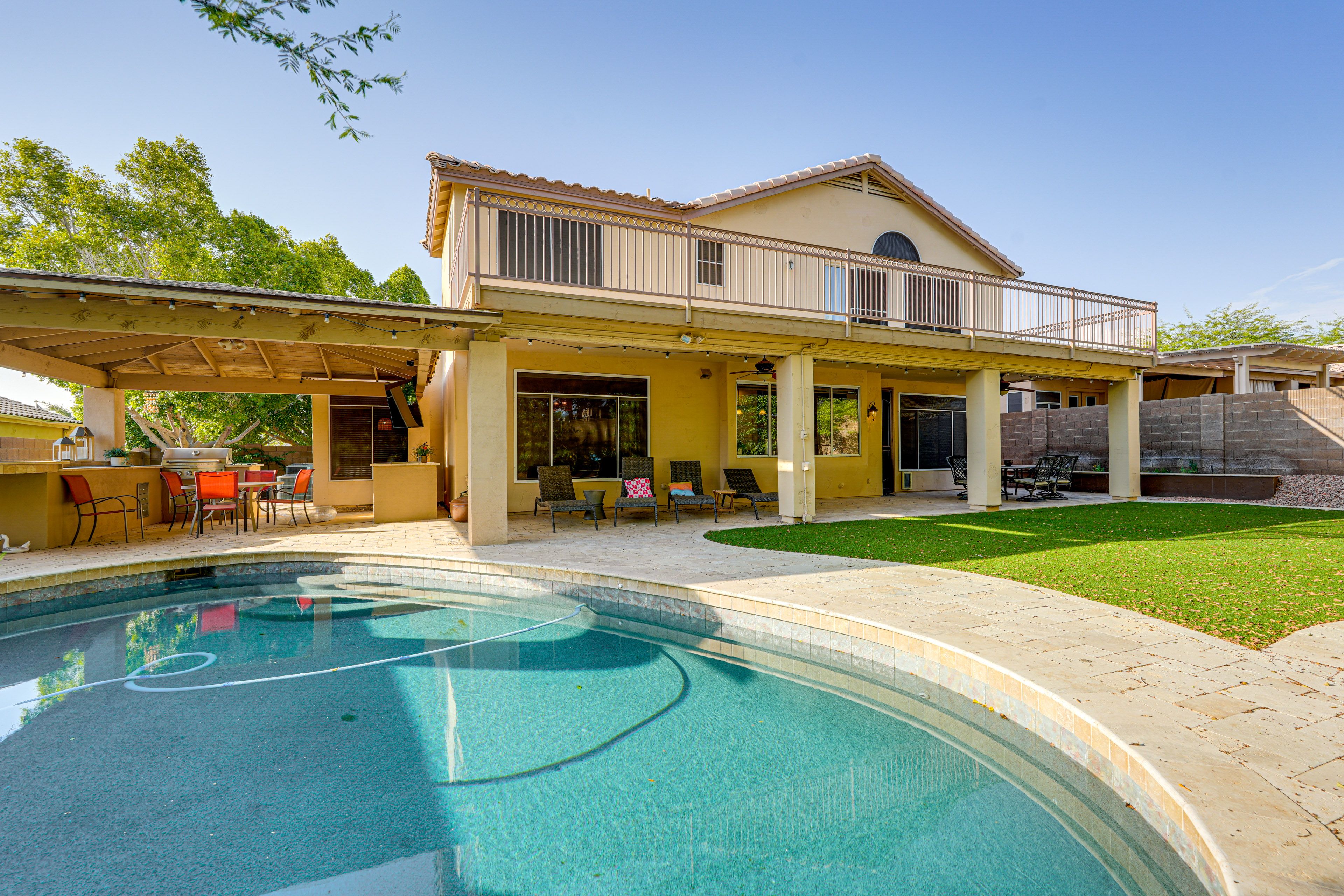 Mesa Vacation Rental | 4BR | 3BA | 3,150 Sq Ft | Stairs Required