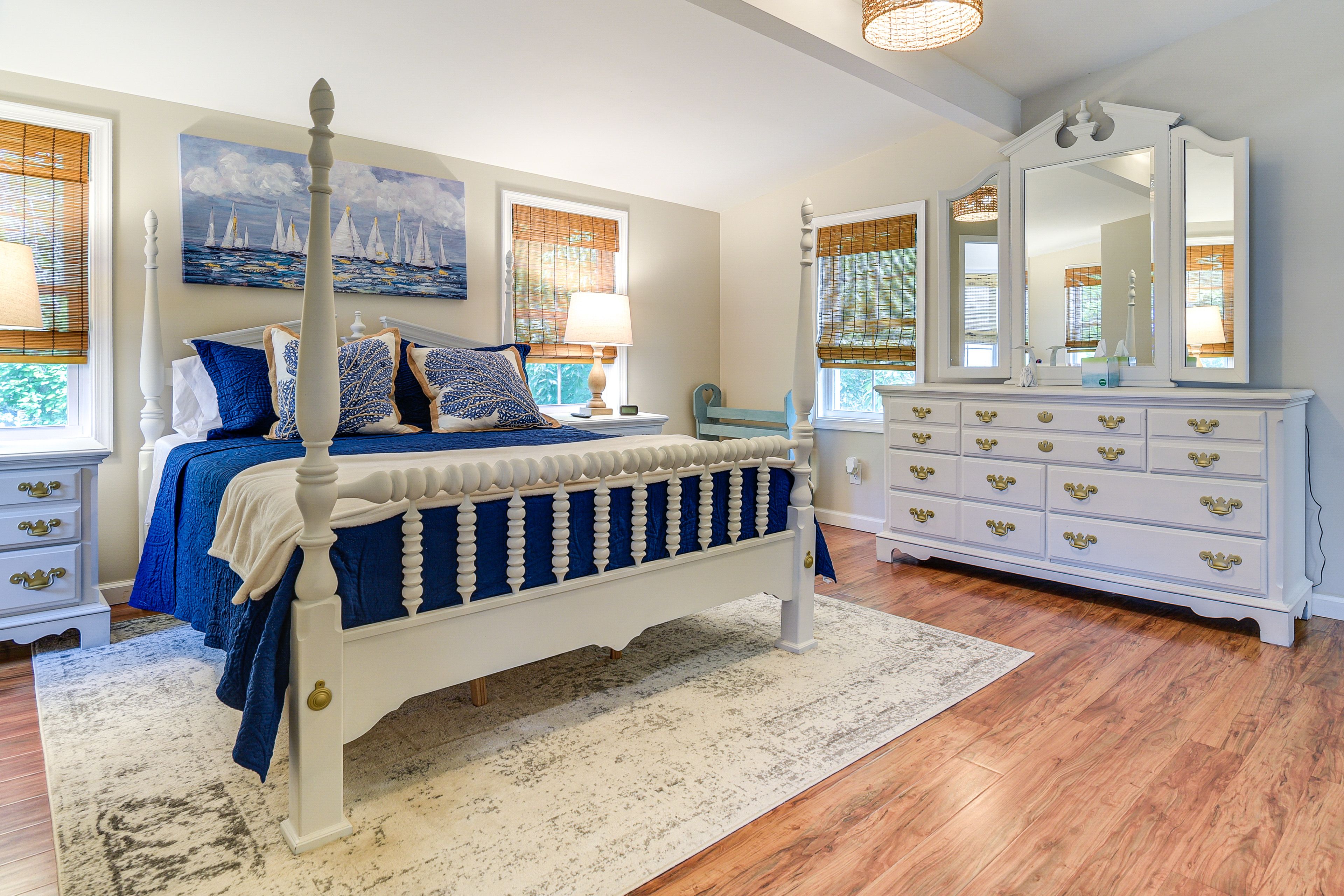 Bedroom 3 | Queen Bed | Smart TV | 2nd Floor