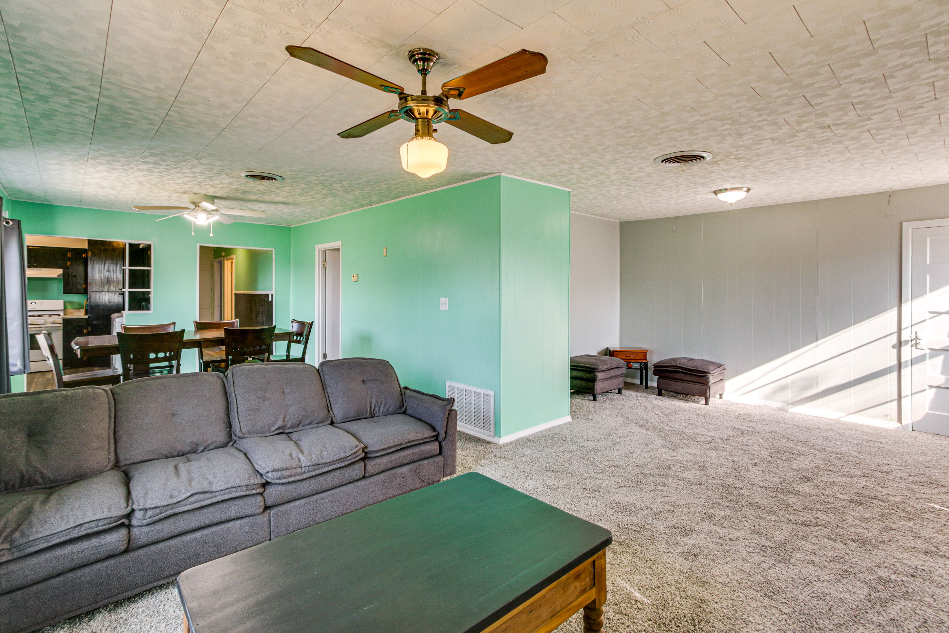 Living Room | Queen Sleeper Sofa