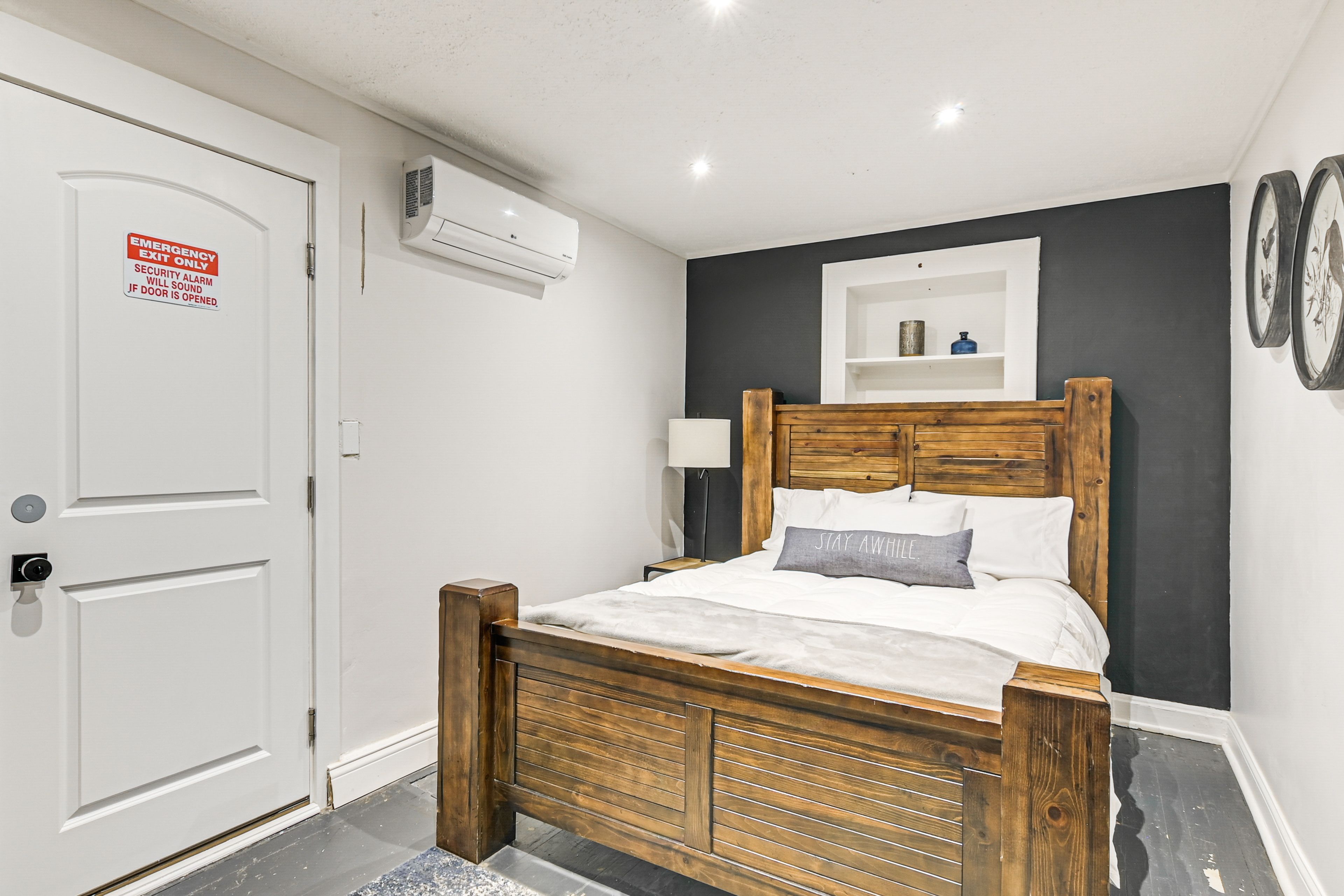 Bedroom 1 | Queen Bed | Linens Provided