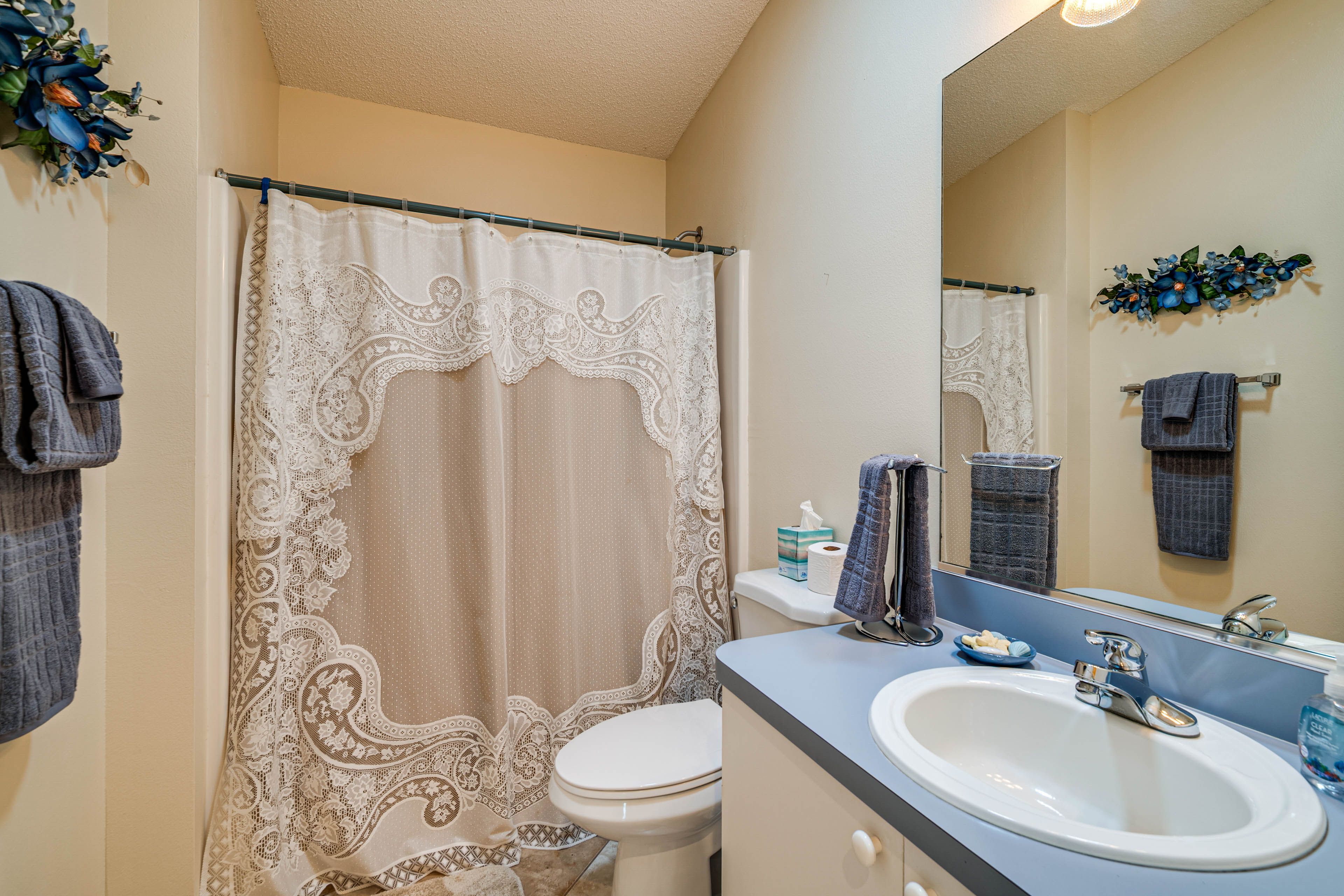 Full Bathroom