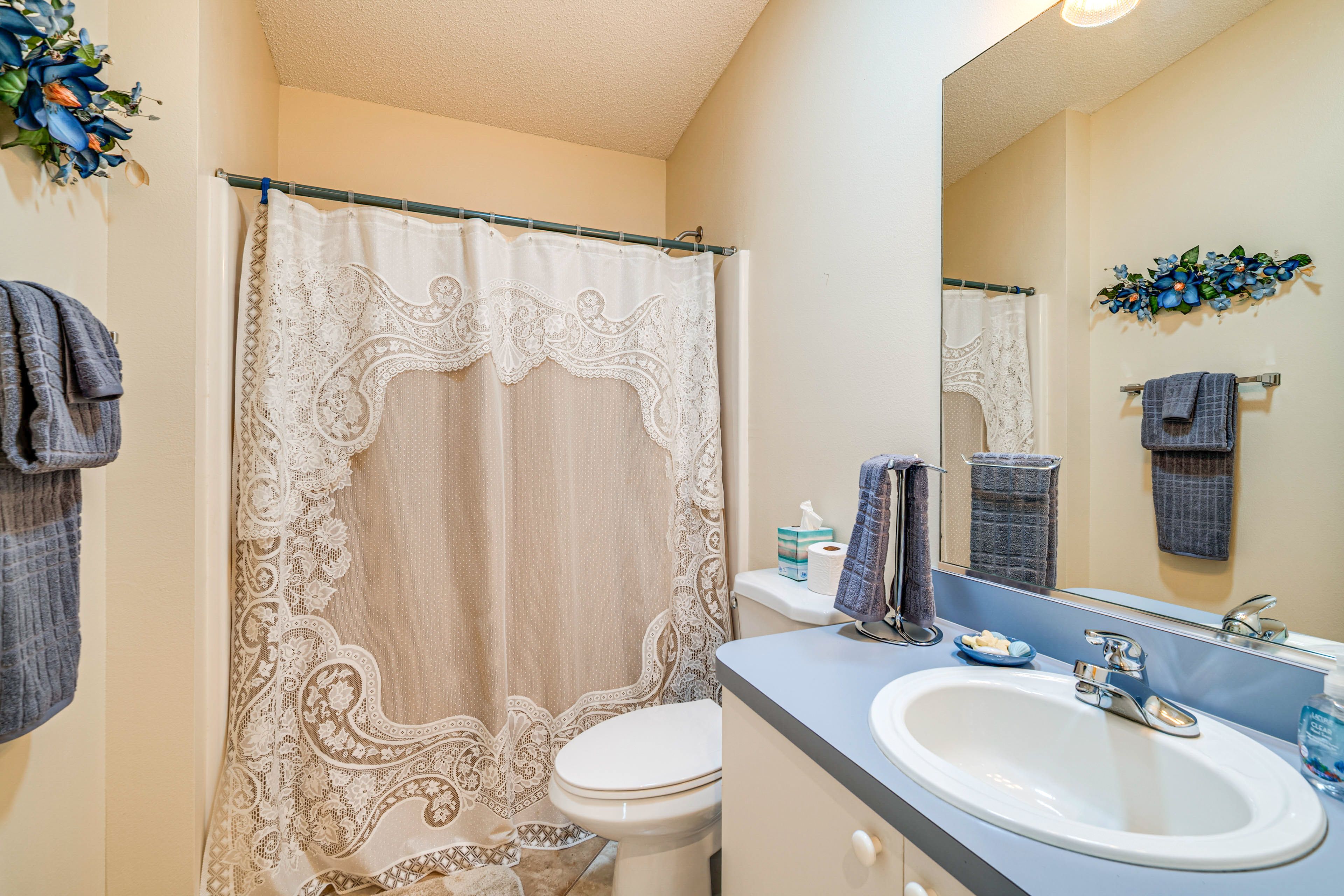 Full Bathroom