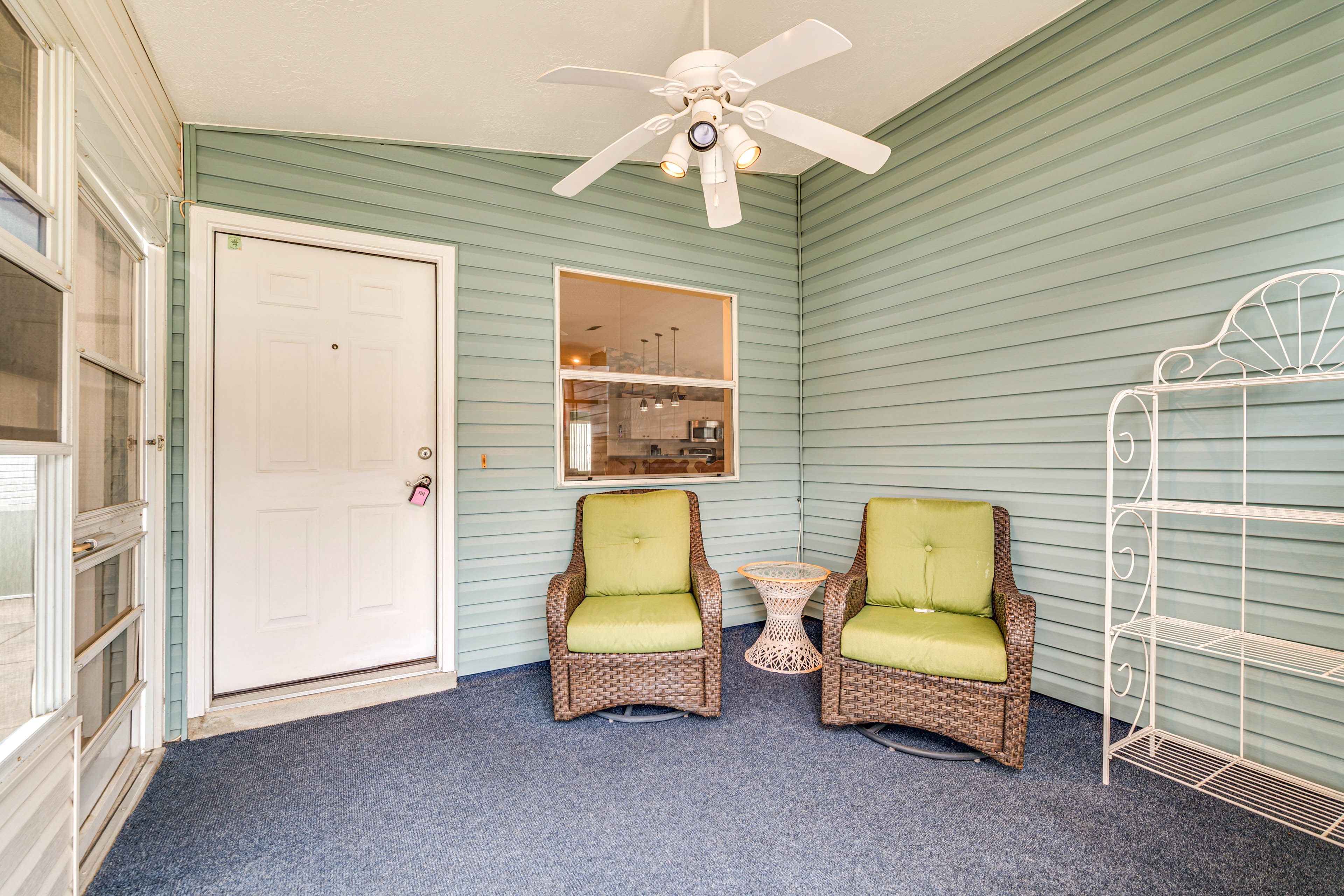 Sunroom | Front Entry