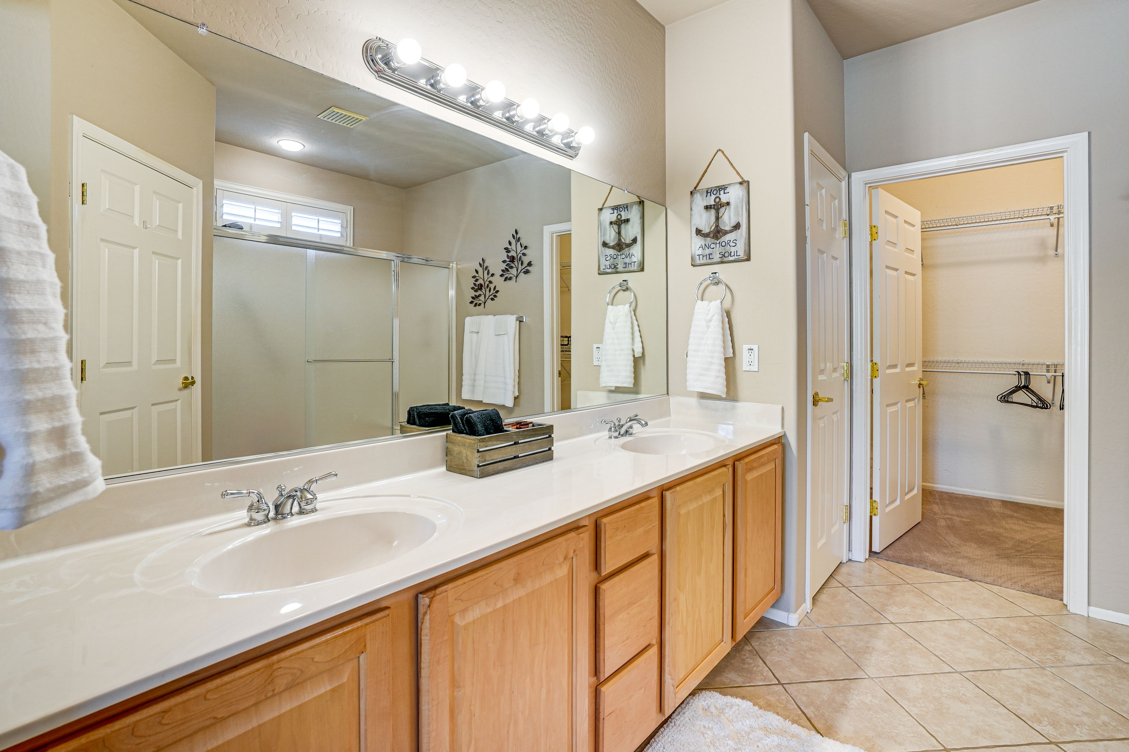 En-Suite Bathroom