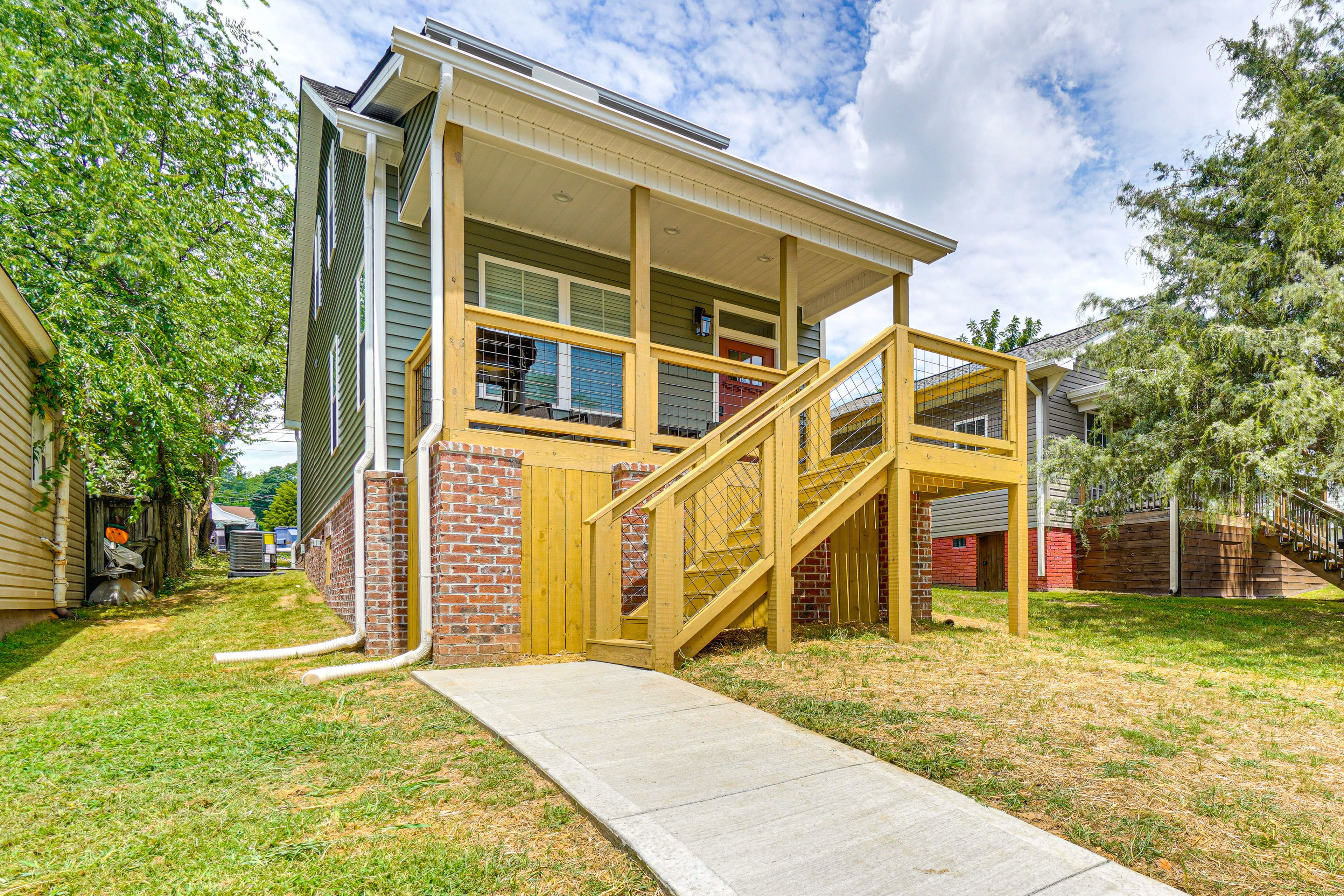 Property Exterior | 2-Story Home