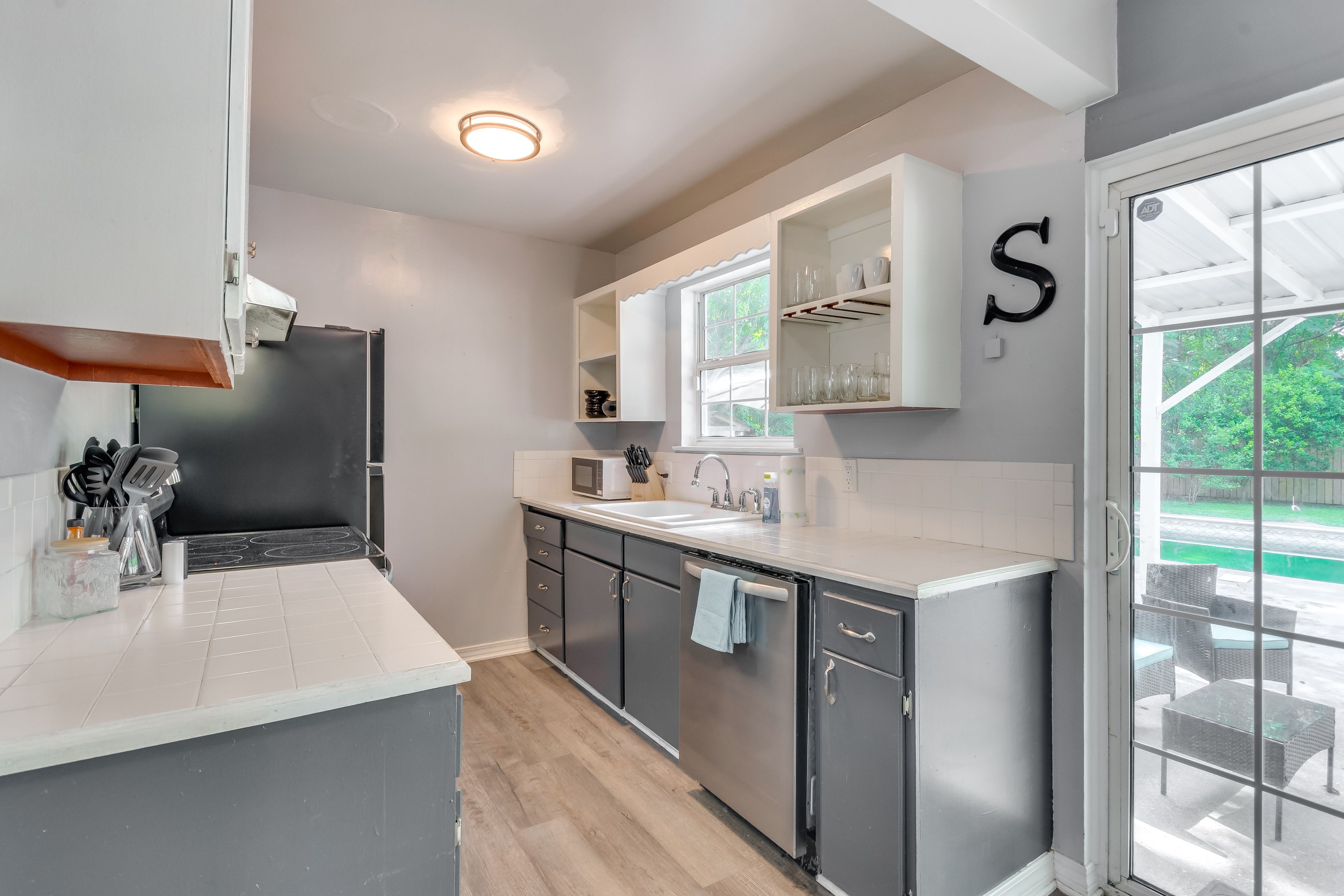 Kitchen | Cooking Basics | Keurig Coffee Maker | Microwave