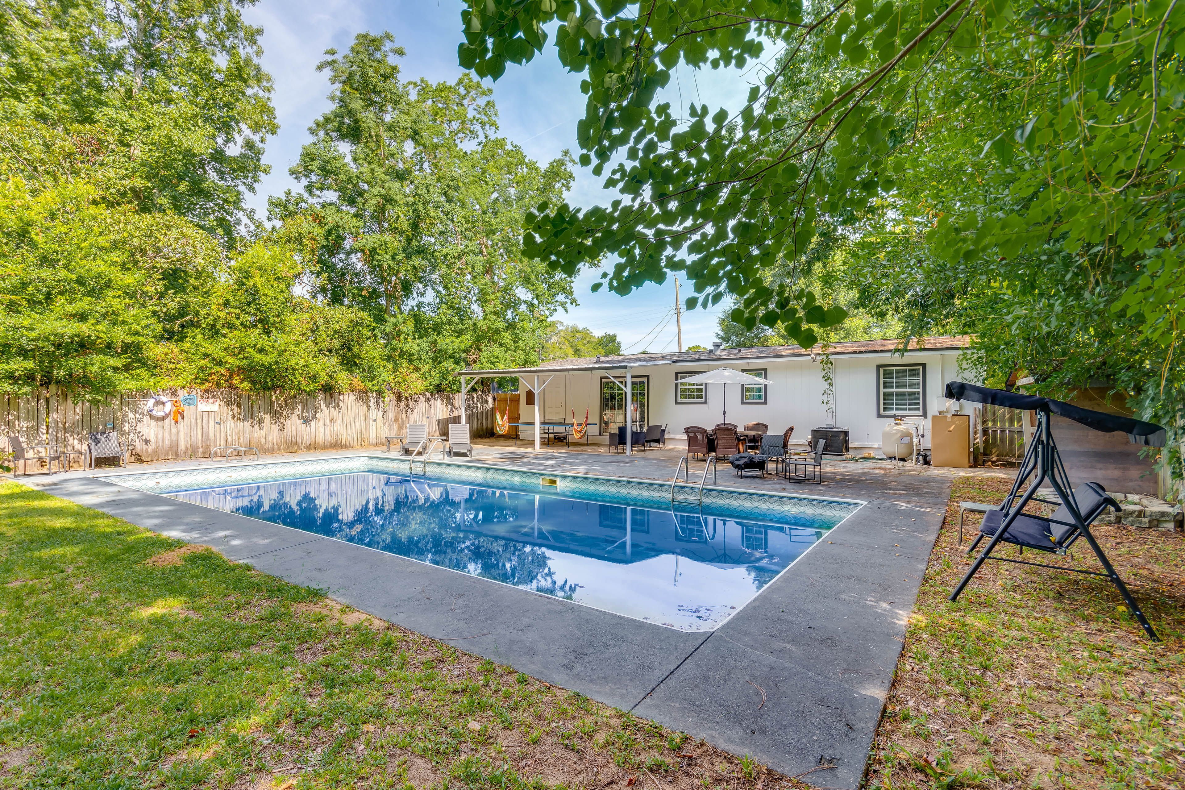 Private Pool (Not Heated)