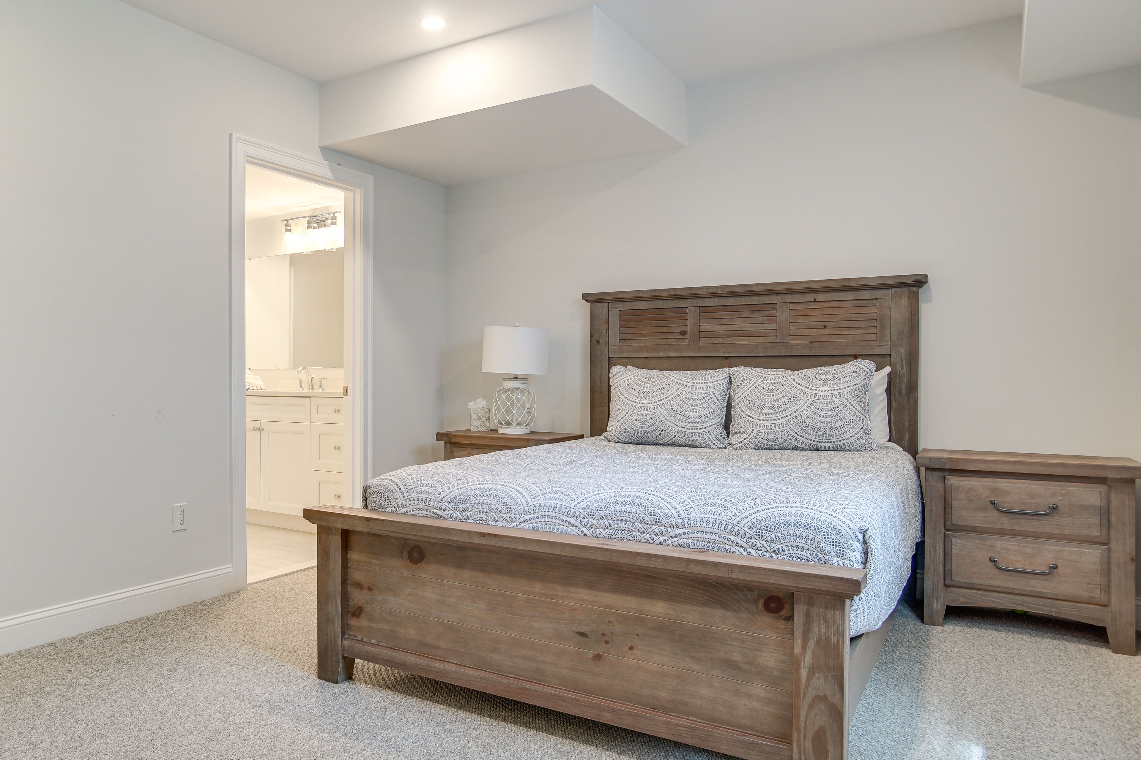 Bedroom 4 | Basement | Queen Bed