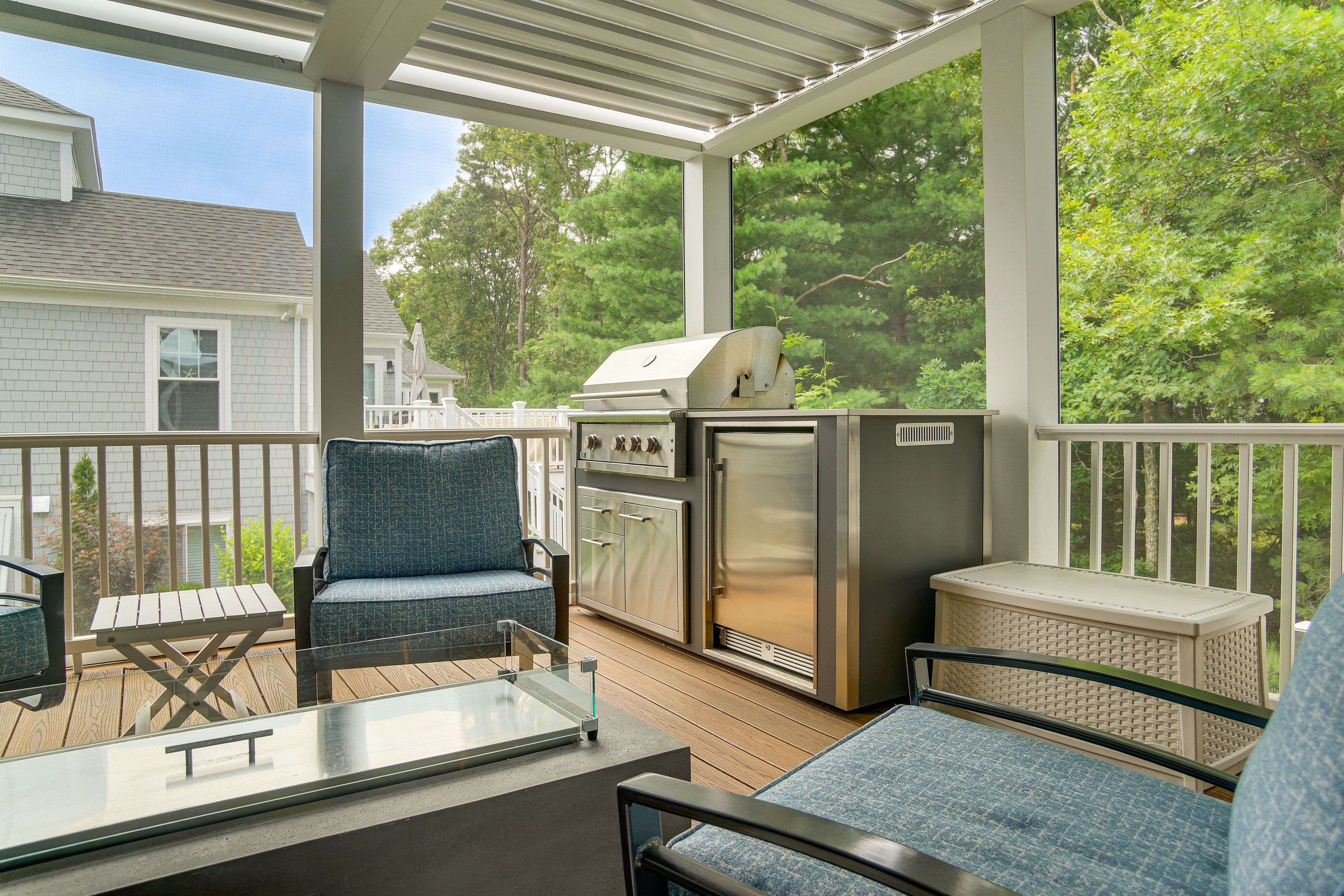 Screened-In Porch | Gas Grill