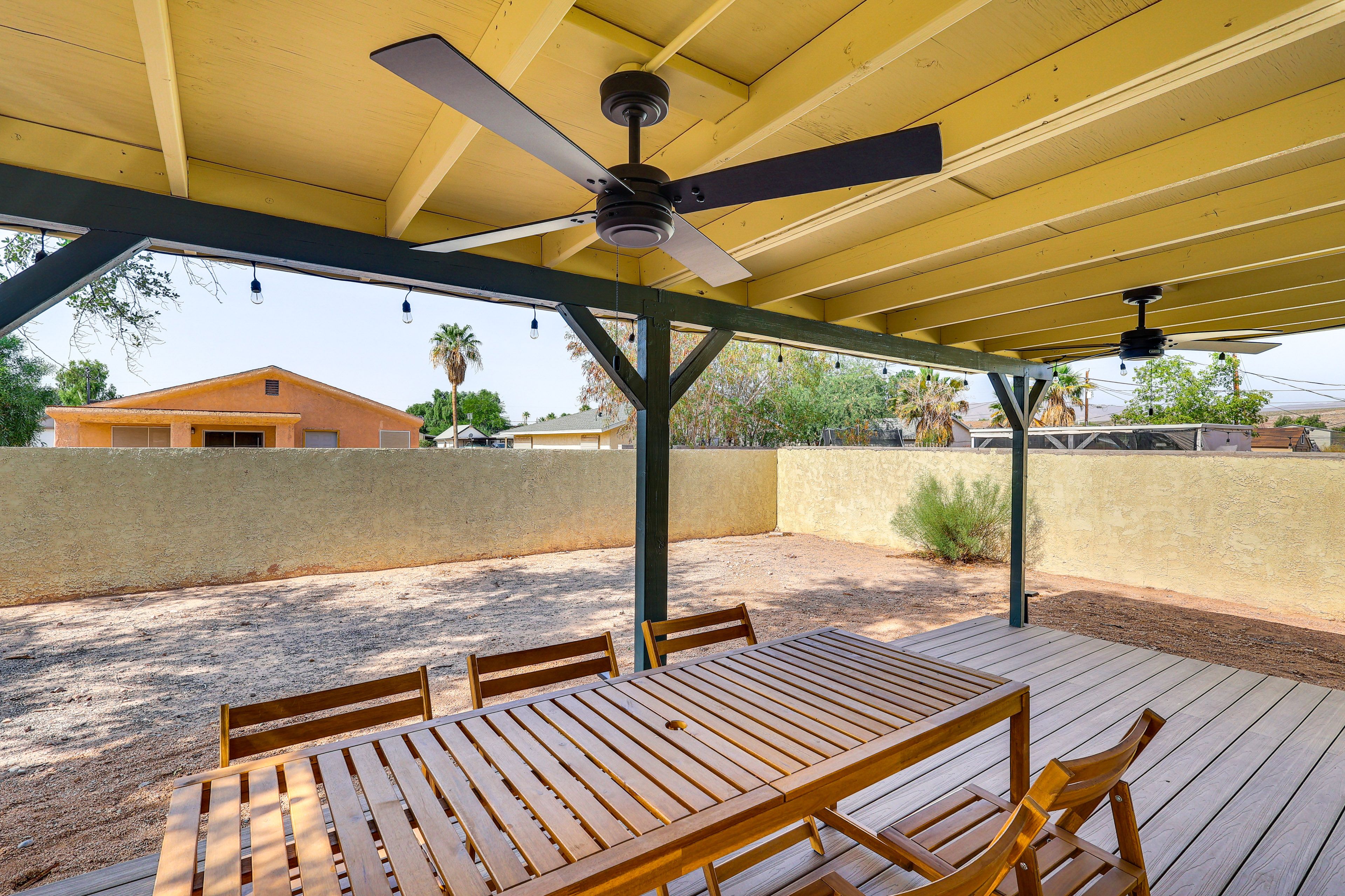 Exterior | Covered Patio | Outdoor Dining Area